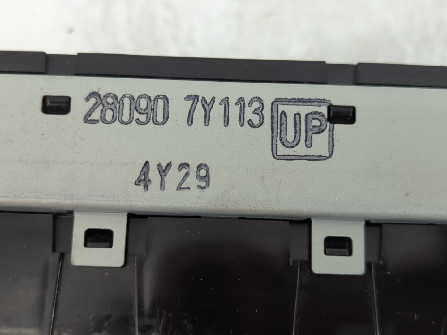 2004-2005 Nissan Maxima Information Display Screen - Oemusedautoparts1.com