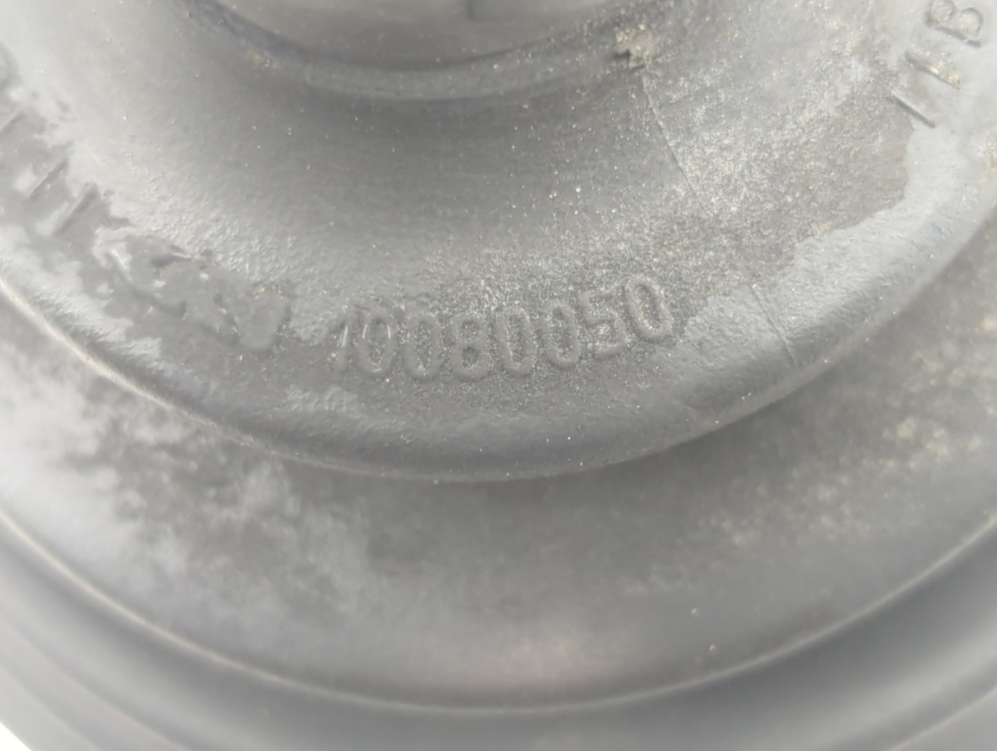 2010-2011 Cadillac Srx Axle Shaft Front Driver Cv C/v - Oemusedautoparts1.com