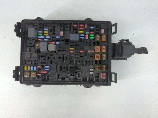 2016 Gmc Yukon Xl Fusebox Fuse Box Panel Relay Module P/N:23418066 Fits Fits 2015 2017 2018 2019 2020 OEM Used Auto Parts