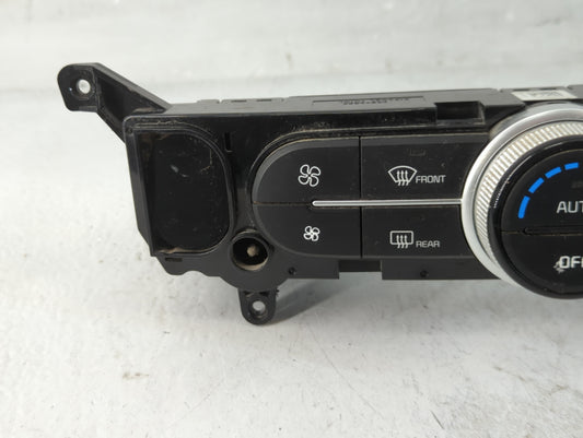 2017-2019 Kia Soul Climate Control Module Temperature AC/Heater Replacement P/N:97250-B2GQ1CA Fits Fits 2017 2018 2019 OEM Used Auto Parts