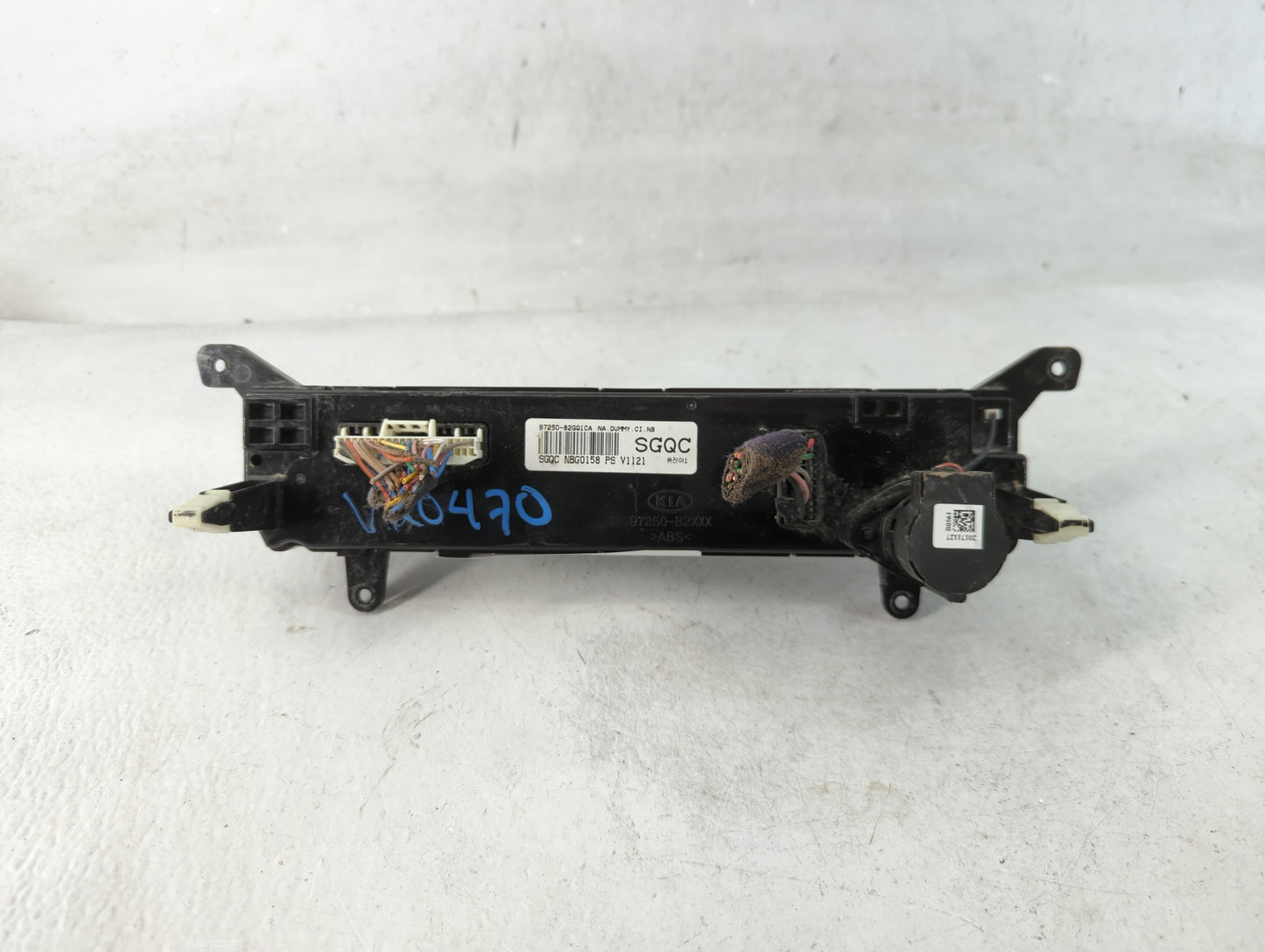 2017-2019 Kia Soul Climate Control Module Temperature AC/Heater Replacement P/N:97250-B2GQ1CA Fits Fits 2017 2018 2019 OEM Used Auto Parts - Oemusedautoparts1.com