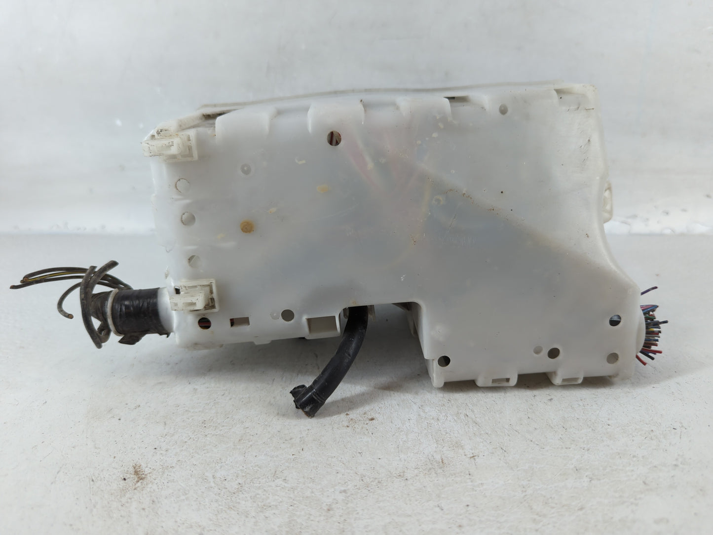 2012-2017 Mazda 5 Fusebox Fuse Box Panel Relay Module P/N:C597-6676Y Fits Fits 2012 2013 2014 2015 2016 2017 OEM Used Auto Parts - Oemusedautoparts1.com
