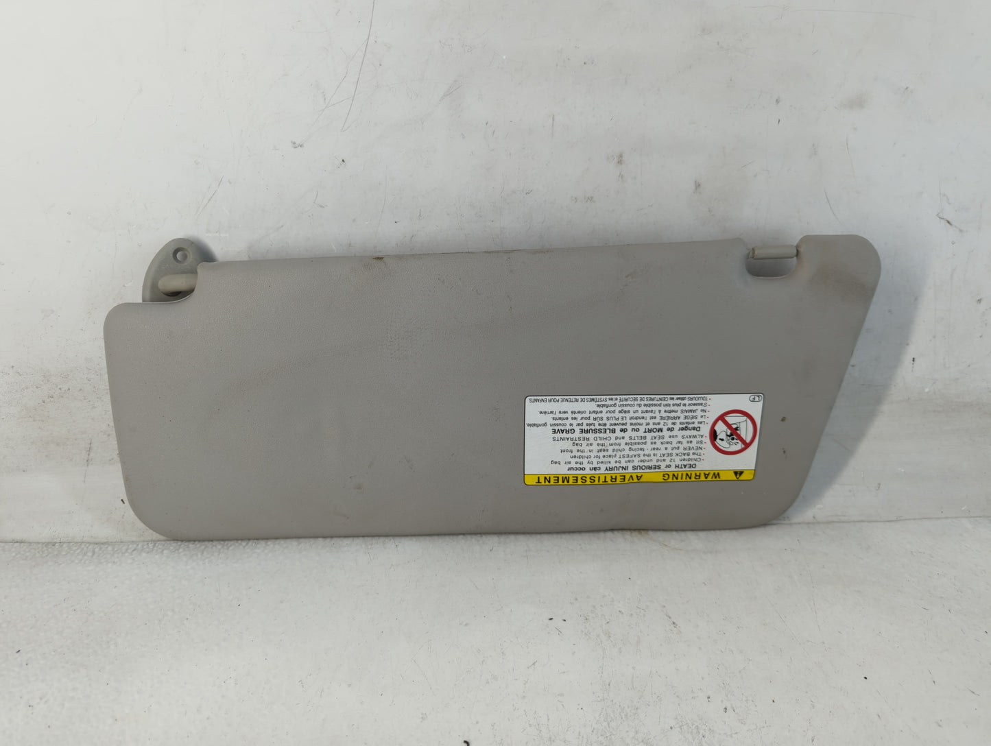 2004-2006 Scion Xb Sun Visor Shade Replacement Passenger Right Mirror Fits Fits 2004 2005 2006 OEM Used Auto Parts - Oemusedautoparts1.com