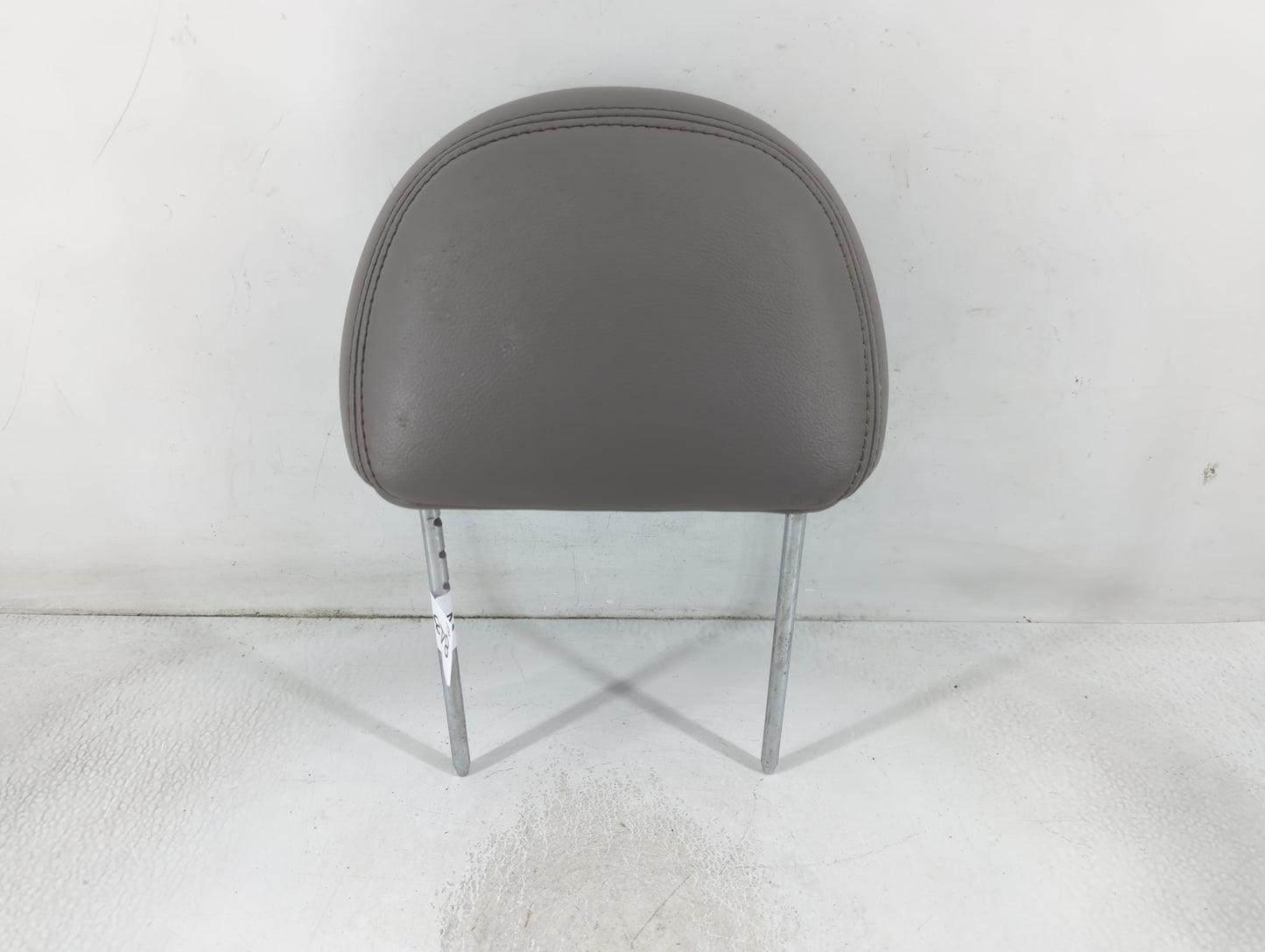 2002-2003 Mercury Sable Headrest Head Rest Front Driver Passenger Seat Fits Fits 2002 2003 OEM Used Auto Parts - Oemusedautoparts1.com