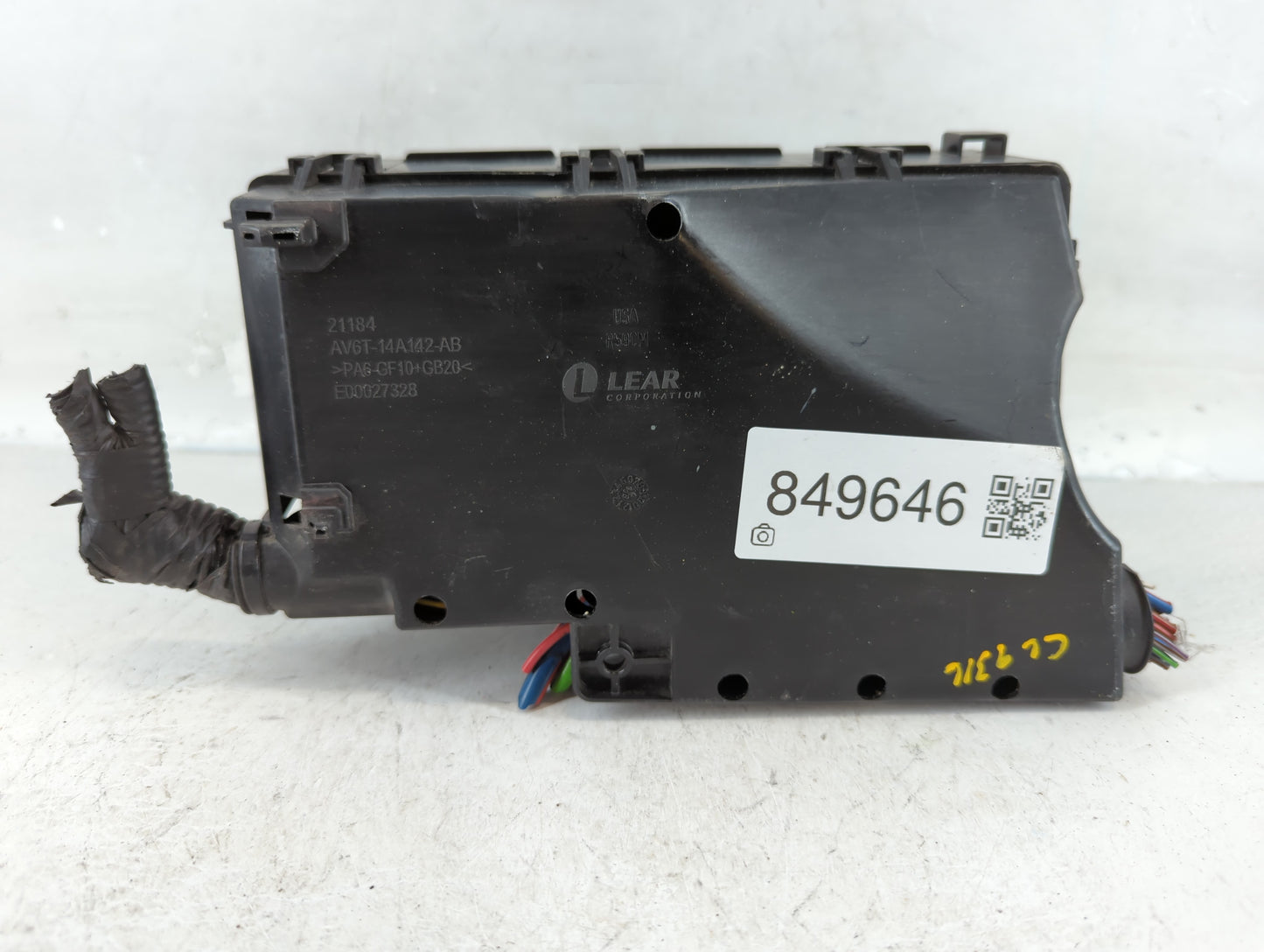 2019 Ford Escape Fusebox Fuse Box Panel Relay Module P/N:AV6T-14A067-AD E02345500 Fits OEM Used Auto Parts - Oemusedautoparts1.com