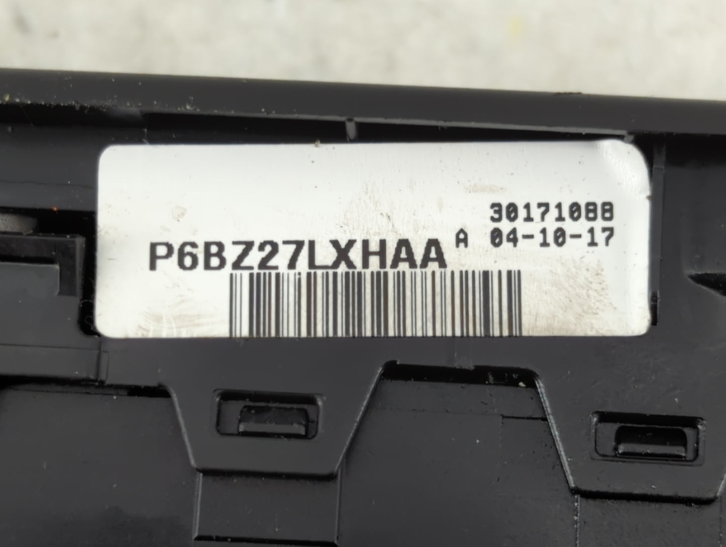 2018 Jeep Compass Master Power Window Switch Replacement Driver Side Left P/N:P6BZ27LXHAA Fits OEM Used Auto Parts - Oemusedautoparts1.com