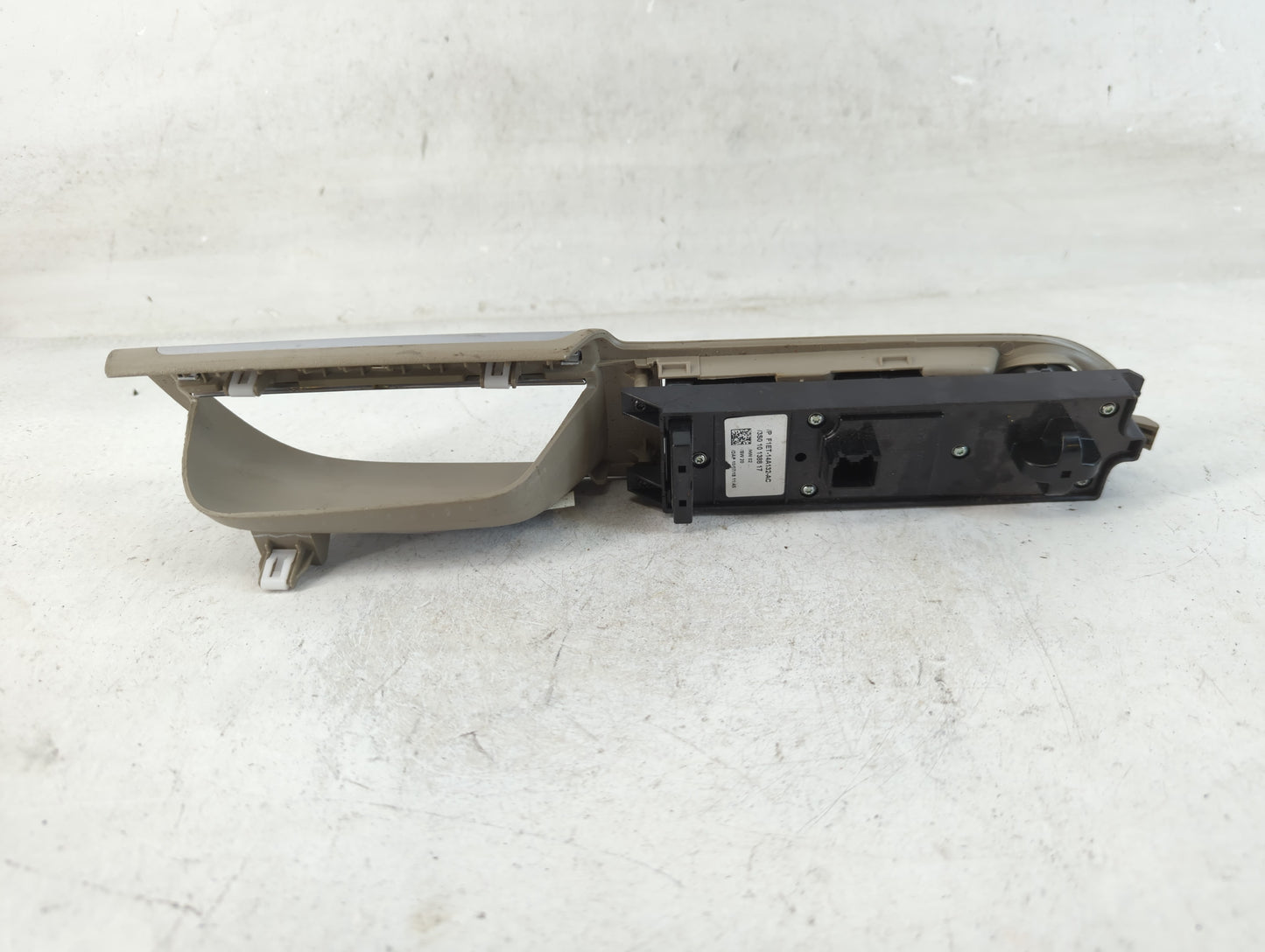 2017-2019 Ford Escape Master Power Window Switch Replacement Driver Side Left P/N:F1ET-14A132-AC Fits OEM Used Auto Parts - Oemusedautoparts1.com