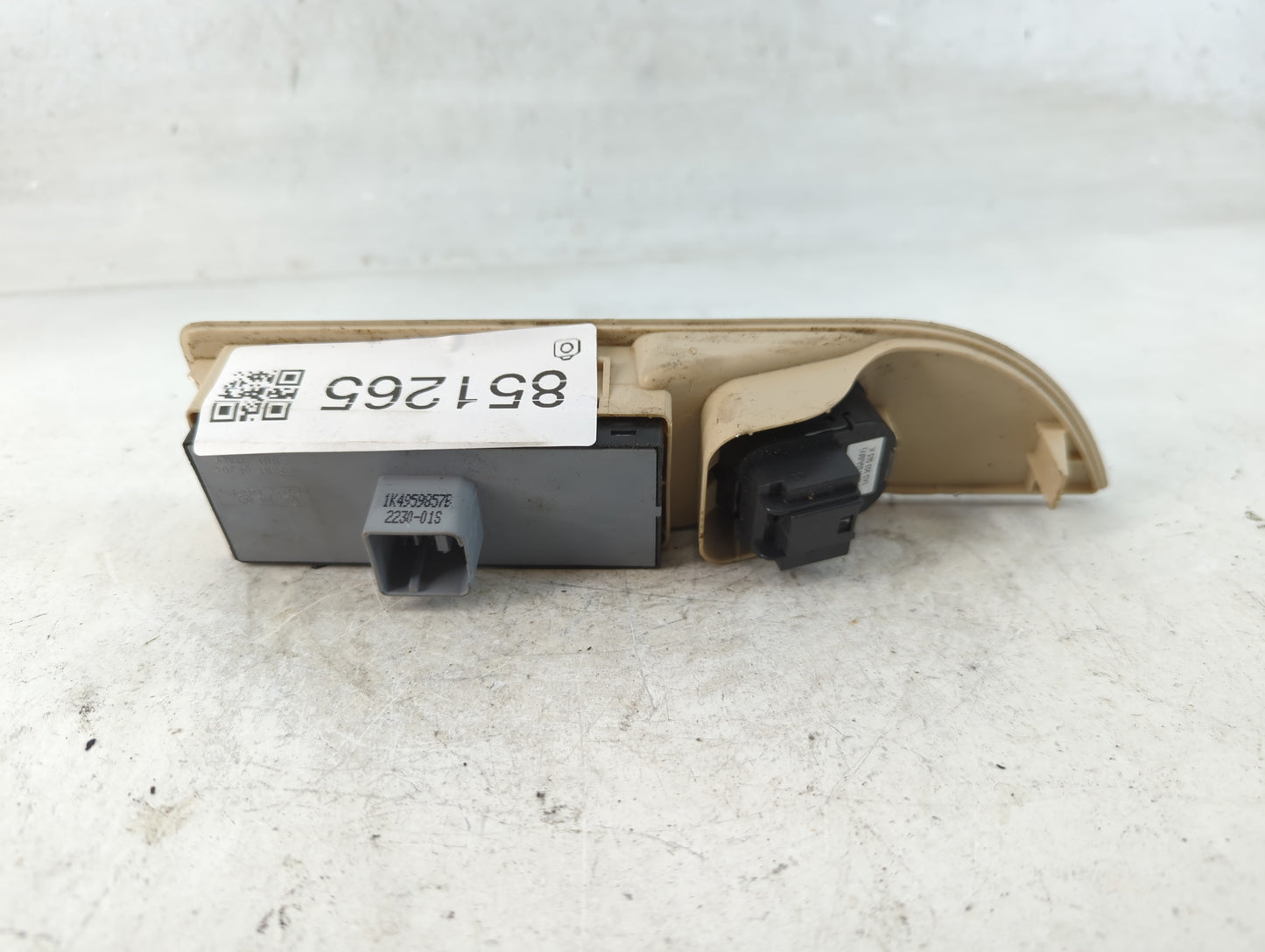 2009-2018 Volkswagen Tiguan Master Power Window Switch Replacement Driver Side Left P/N:1K0 959 565 K Fits OEM Used Auto Parts - Oemusedautoparts1.com