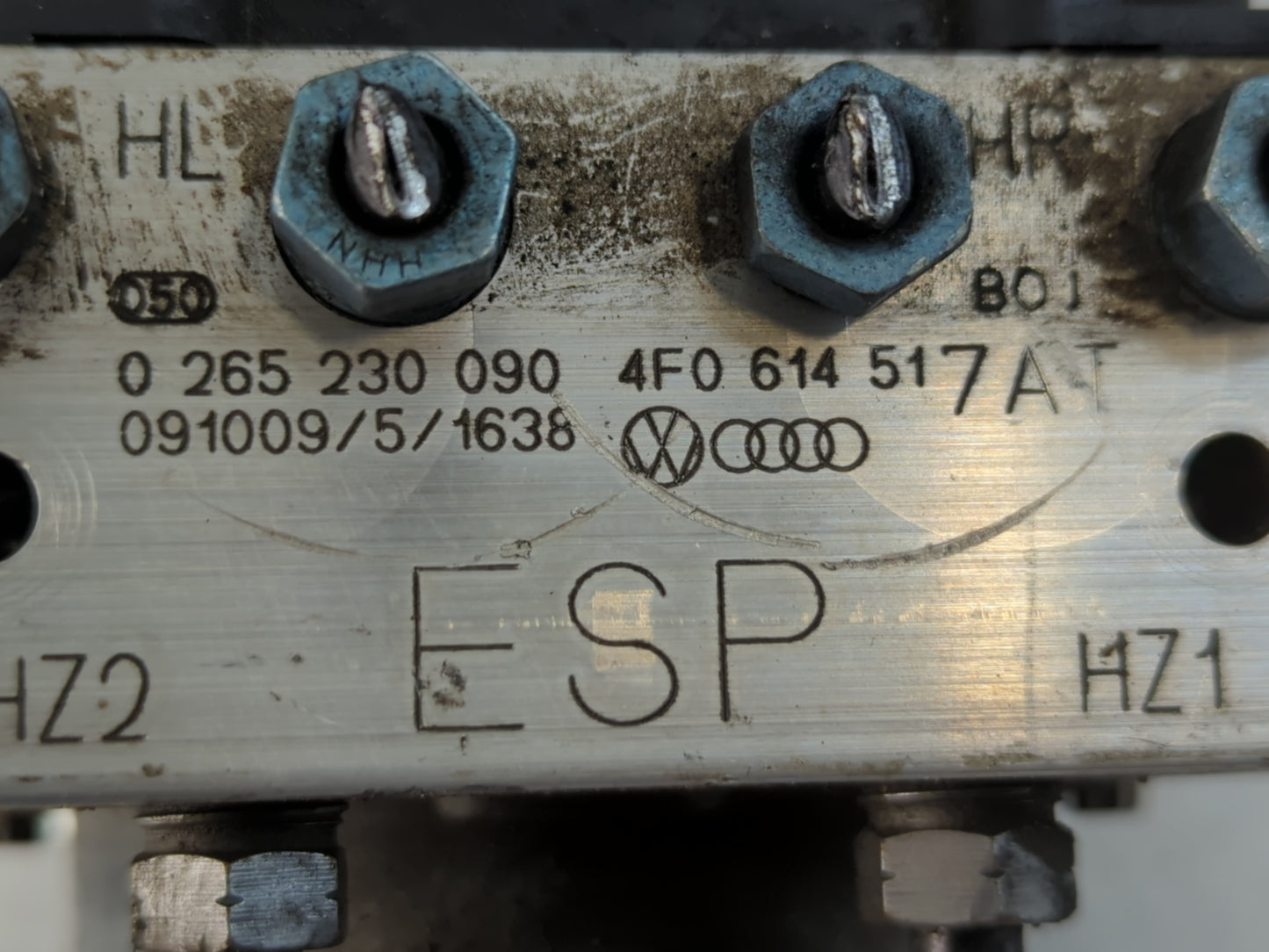 2009-2010 Audi A6 ABS Pump Control Module Replacement P/N:4F0 614 517AT 0 265 230 090 Fits Fits 2009 2010 OEM Used Auto Parts - Oemusedautoparts1.com