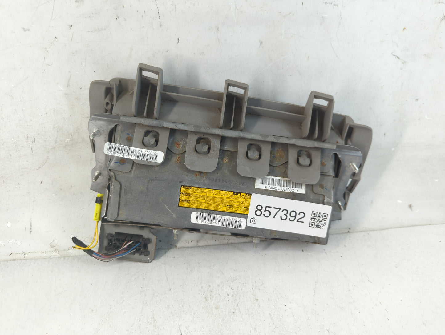 2010 Toyota Camry Air Bag Passenger Right Knee OEM P/N:219547509M38 Fits OEM Used Auto Parts - Oemusedautoparts1.com