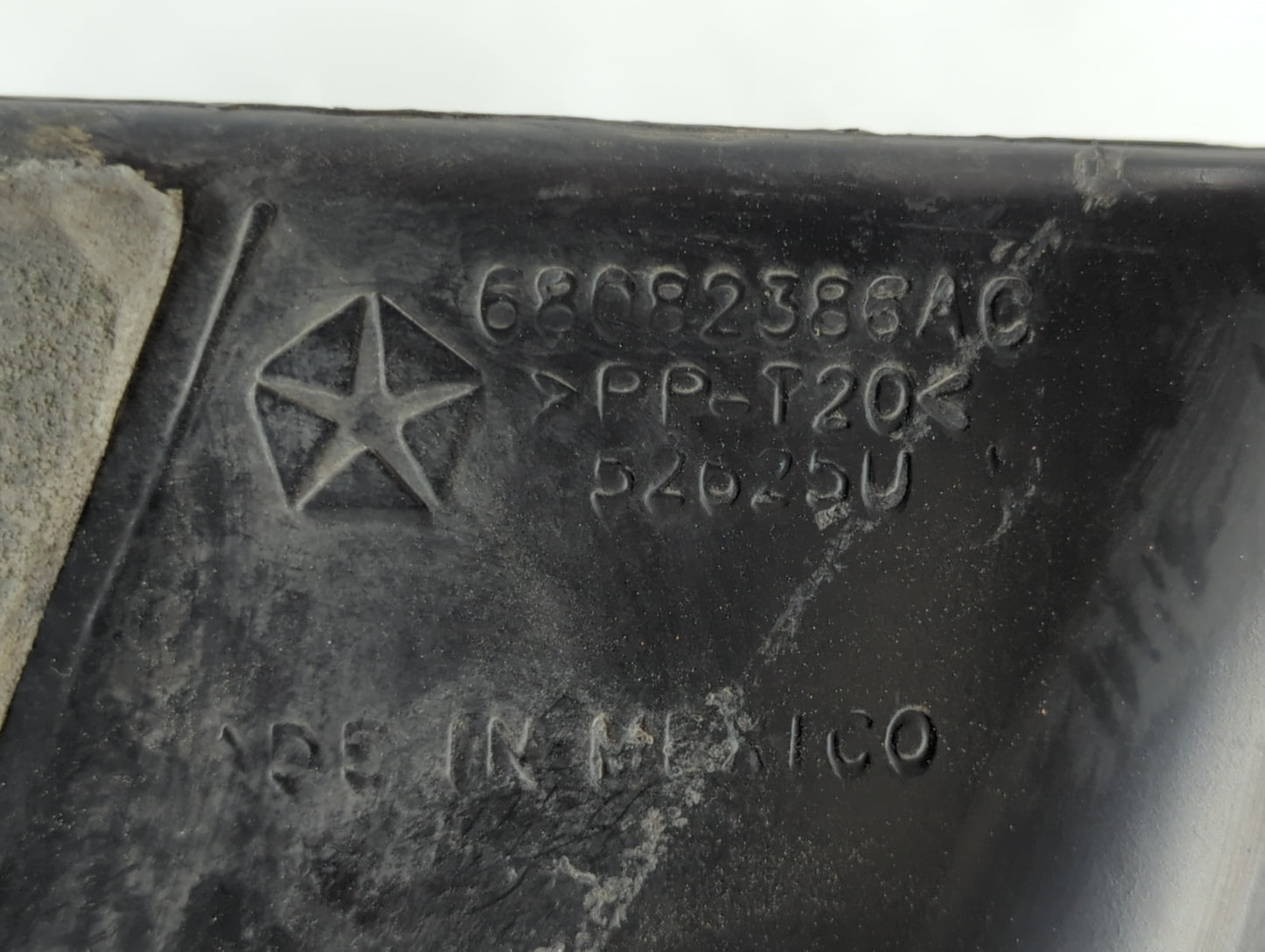 2011-2014 Chrysler 200 Air Cleaner Intake-duct Hose Tube - Oemusedautoparts1.com