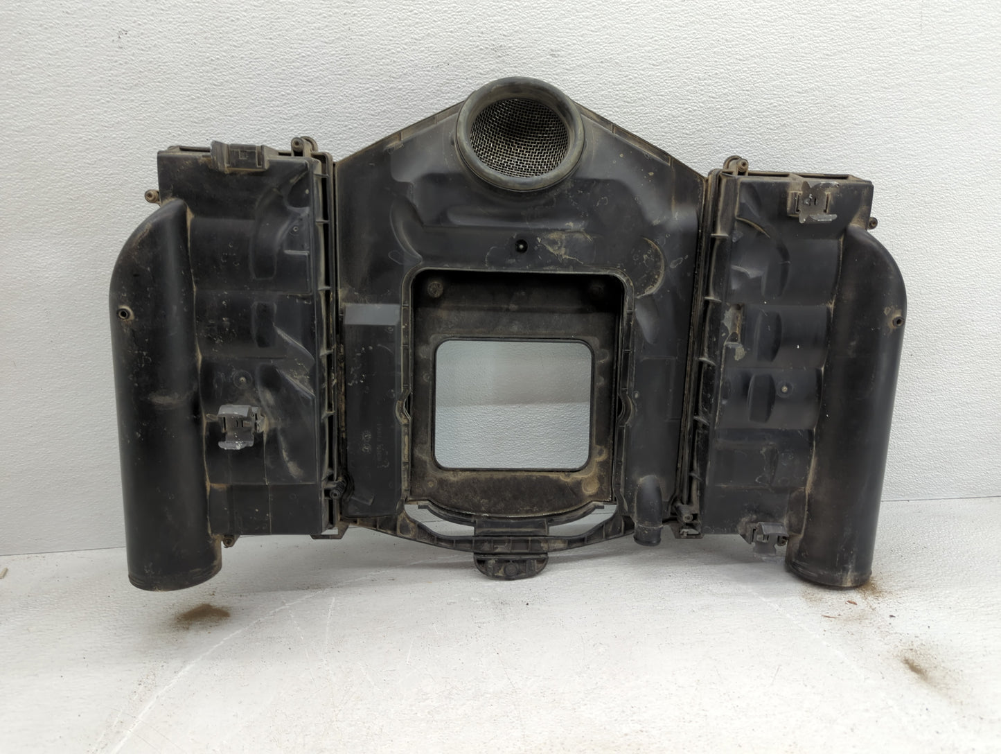 2010 Mercedes-benz E350 Engine Cover - Oemusedautoparts1.com