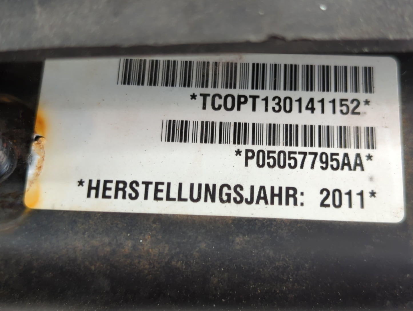 2009-2011 Jeep Liberty Air Bag Passenger Right Dashboard OEM P/N:P05057795AA Fits Fits 2008 2009 2010 2011 OEM Used Auto Parts - Oemusedautoparts1.com