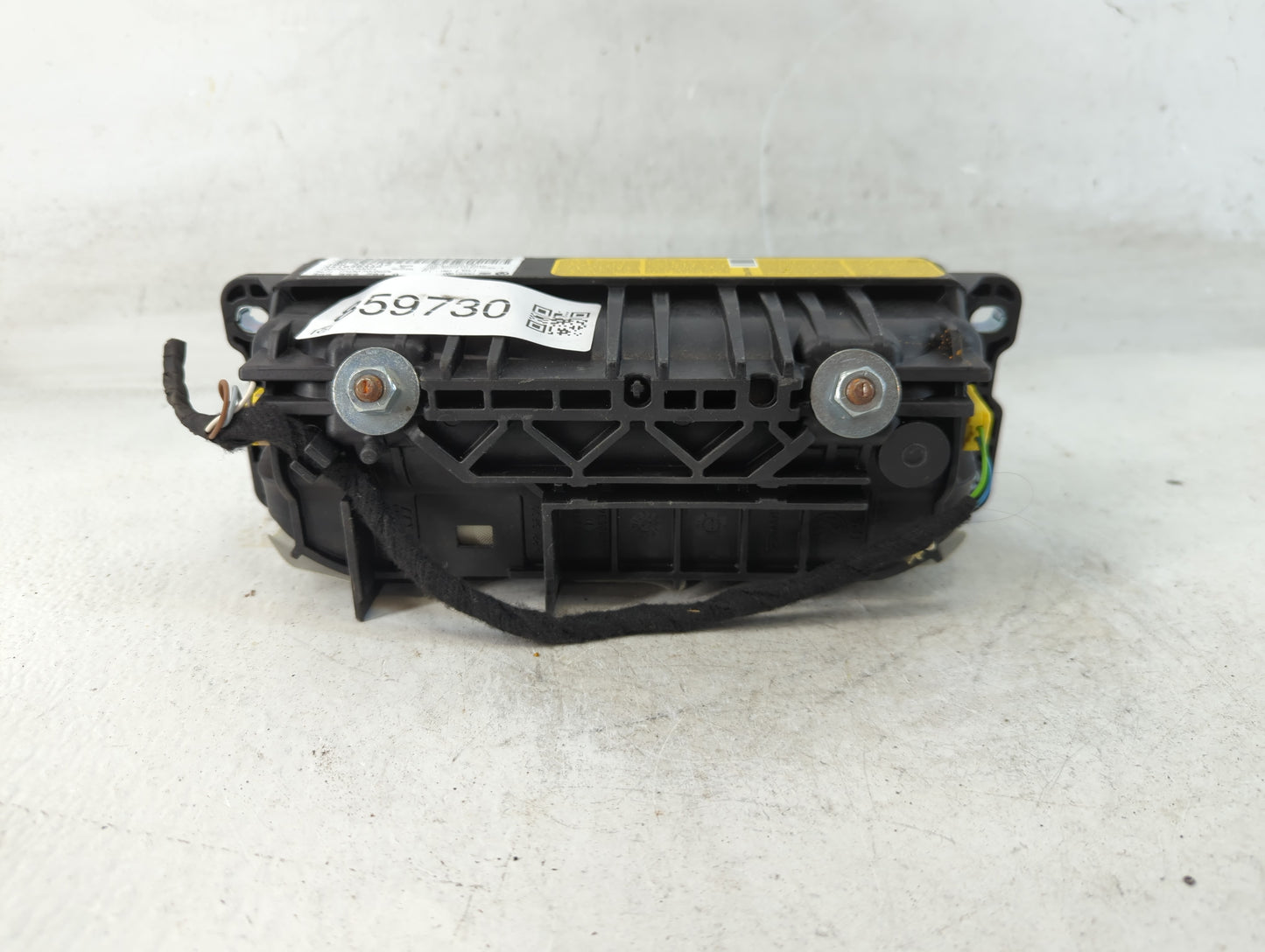 2013-2017 Volkswagen Cc Air Bag Passenger Right Knee OEM P/N:34104834A Fits Fits 2013 2014 2015 2016 2017 OEM Used Auto Parts - Oemusedautoparts1.com