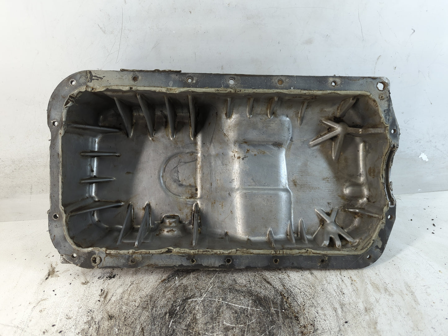 2000-2004 Nissan Xterra Engine Oil Pan Fits Fits 1998 1999 2000 2001 2002 2003 2004 OEM Used Auto Parts