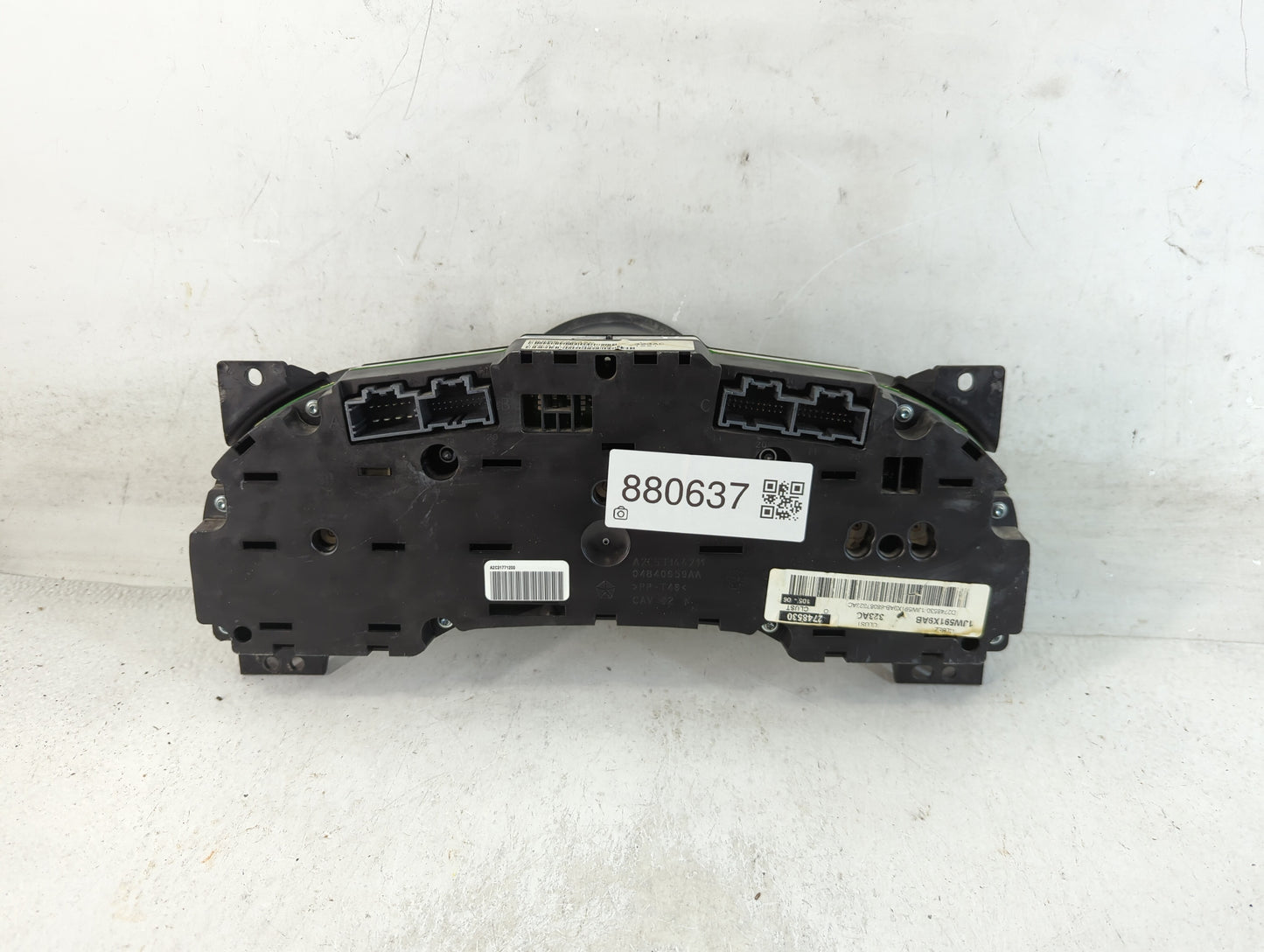 2011-2012 Dodge Caliber Instrument Cluster Speedometer Gauges P/N:P68087323AC Fits Fits 2011 2012 OEM Used Auto Parts - Oemusedautoparts1.com