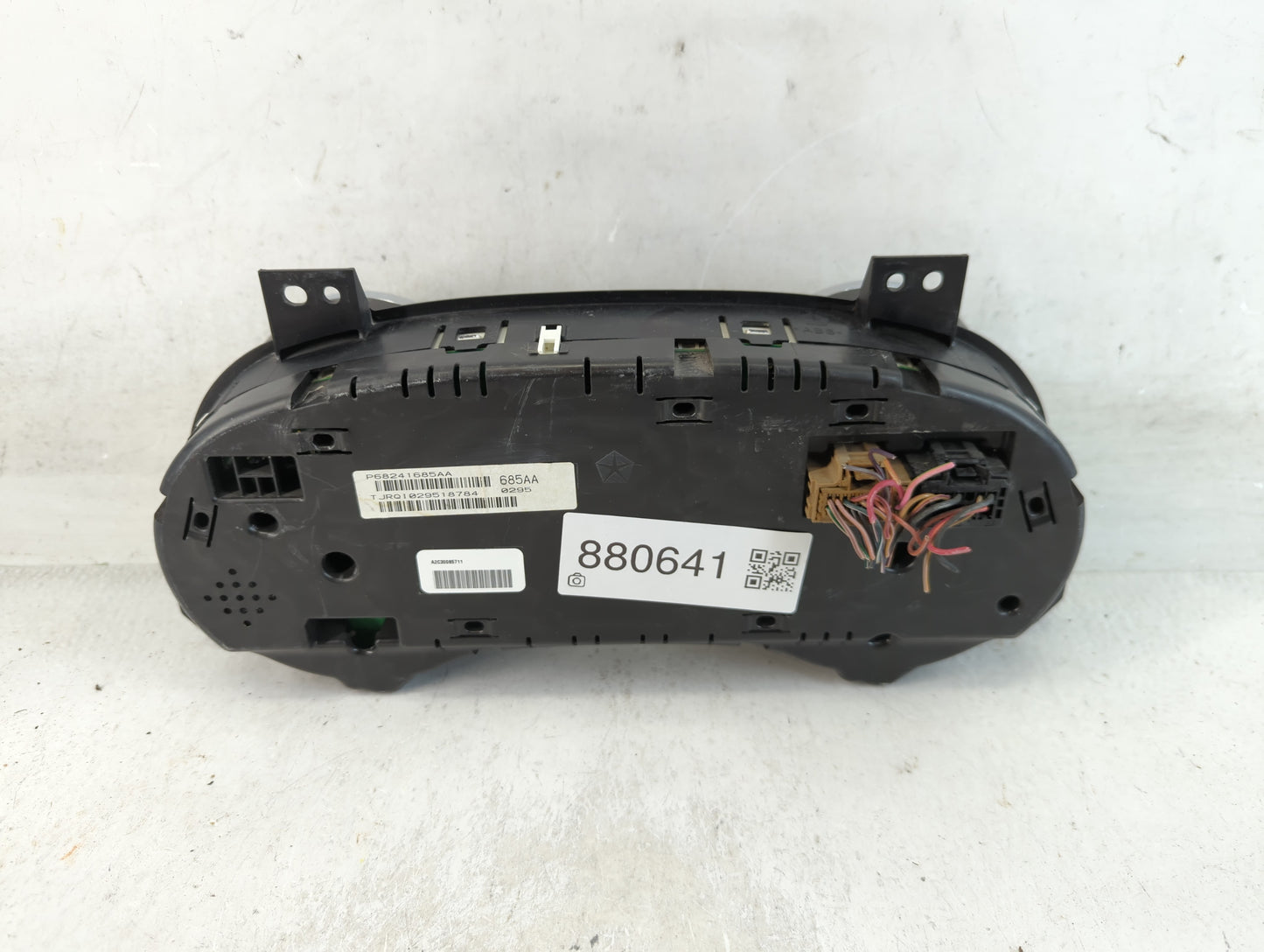 2015 Dodge Caravan Instrument Cluster Speedometer Gauges P/N:P68241685AA Fits Fits 2016 2017 2018 OEM Used Auto Parts - Oemusedautoparts1.com