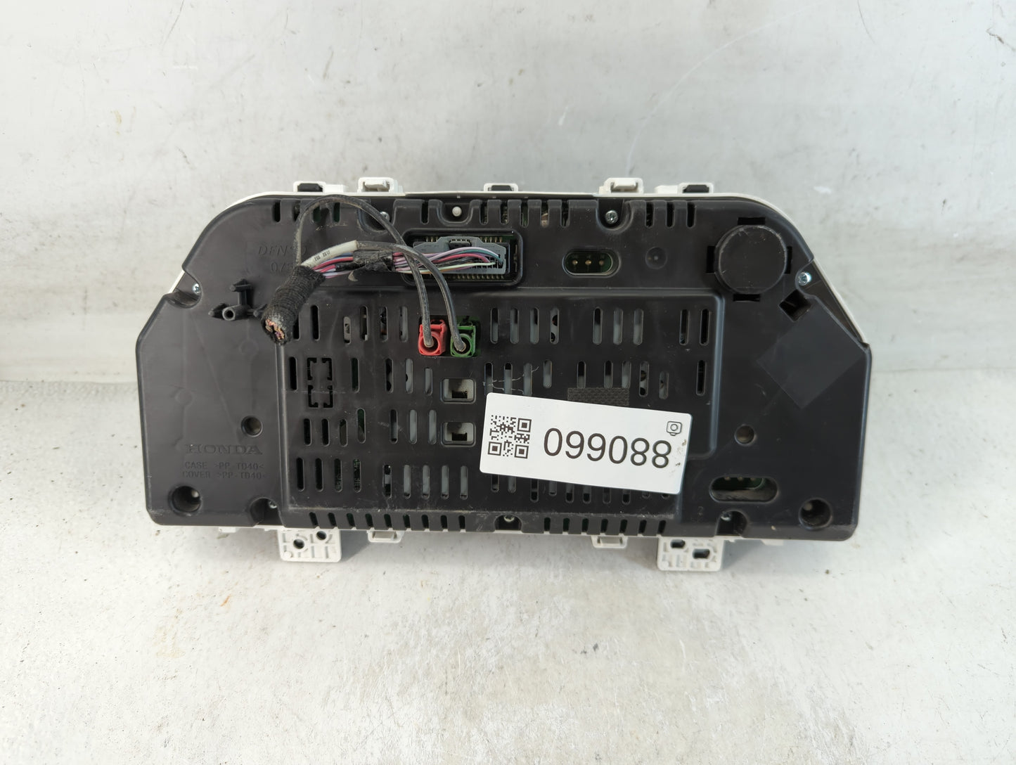 2019 Honda Odyssey Instrument Cluster Speedometer Gauges P/N:TN257560-1822 78100-THR-AE20-M1 Fits OEM Used Auto Parts