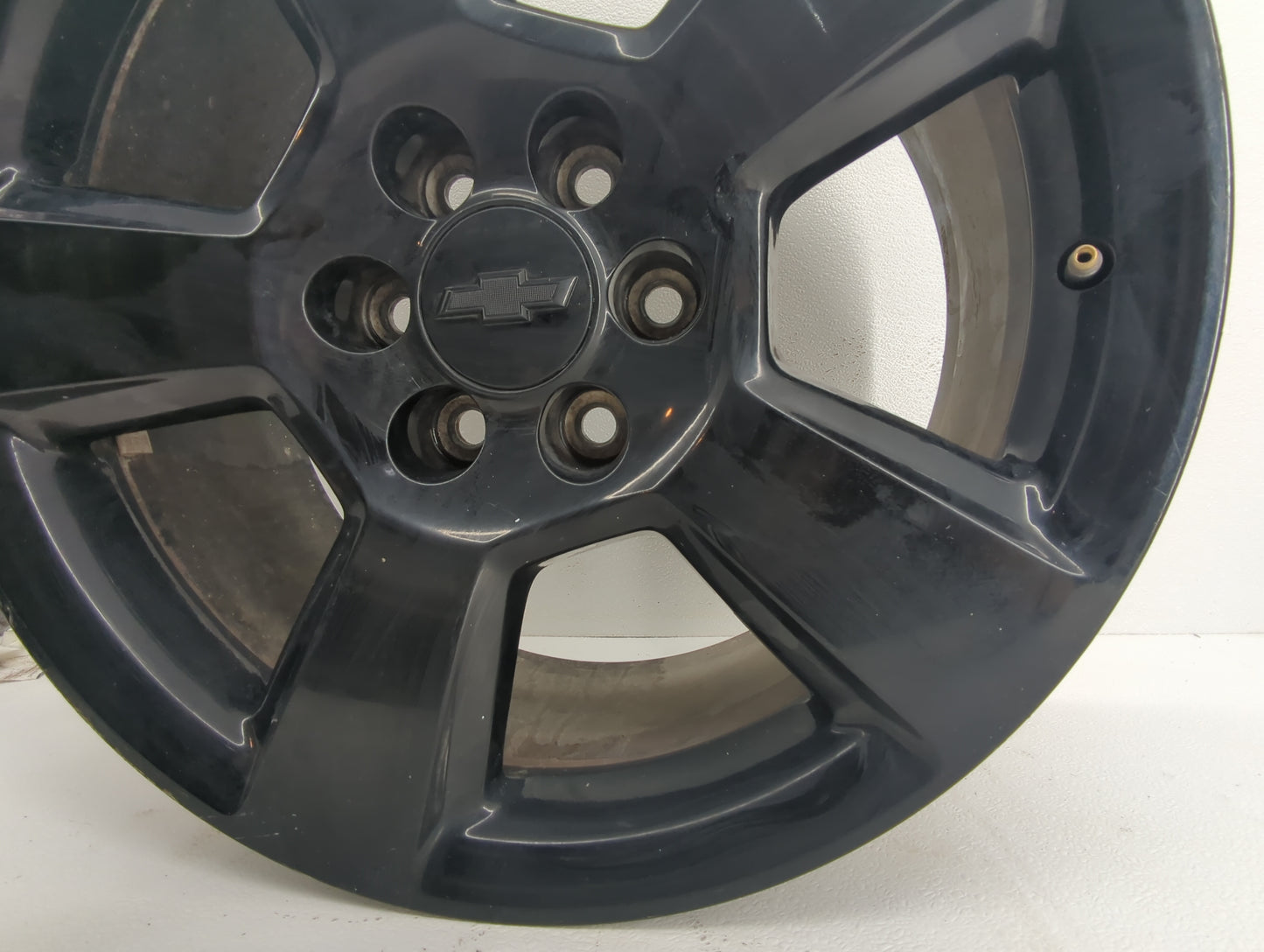 Chevrolet Suburban 1500 Oem Wheel Rim