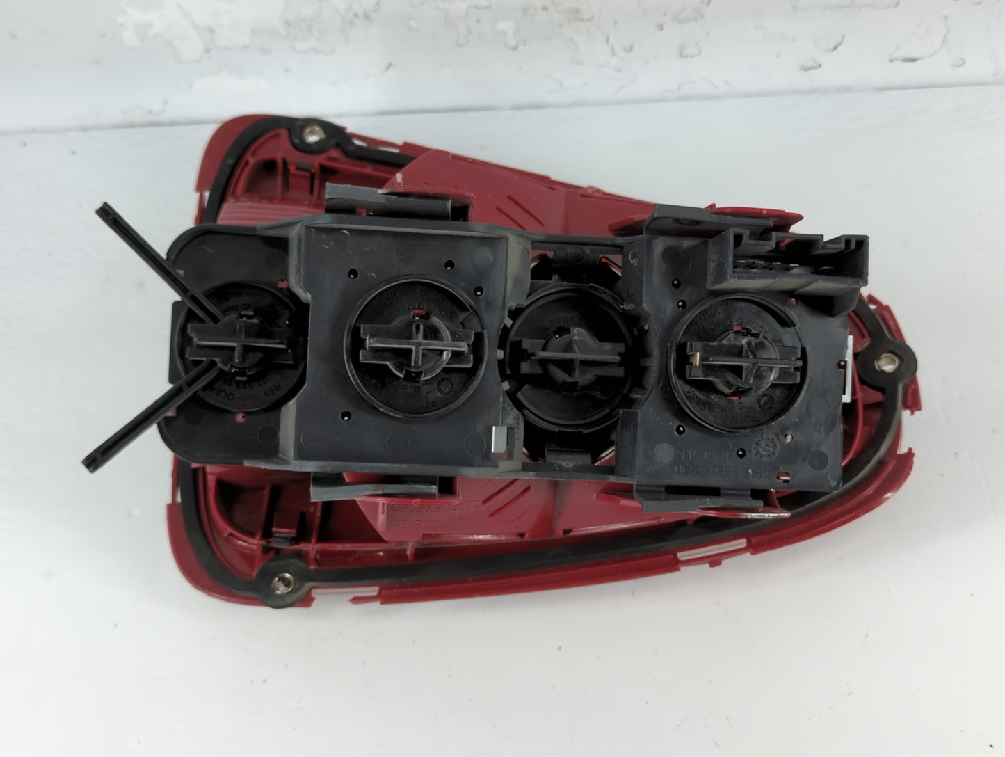 2010 Mini Cooper Tail Light Assembly Driver Left OEM P/N:2757011 2757009 Fits OEM Used Auto Parts - Oemusedautoparts1.com