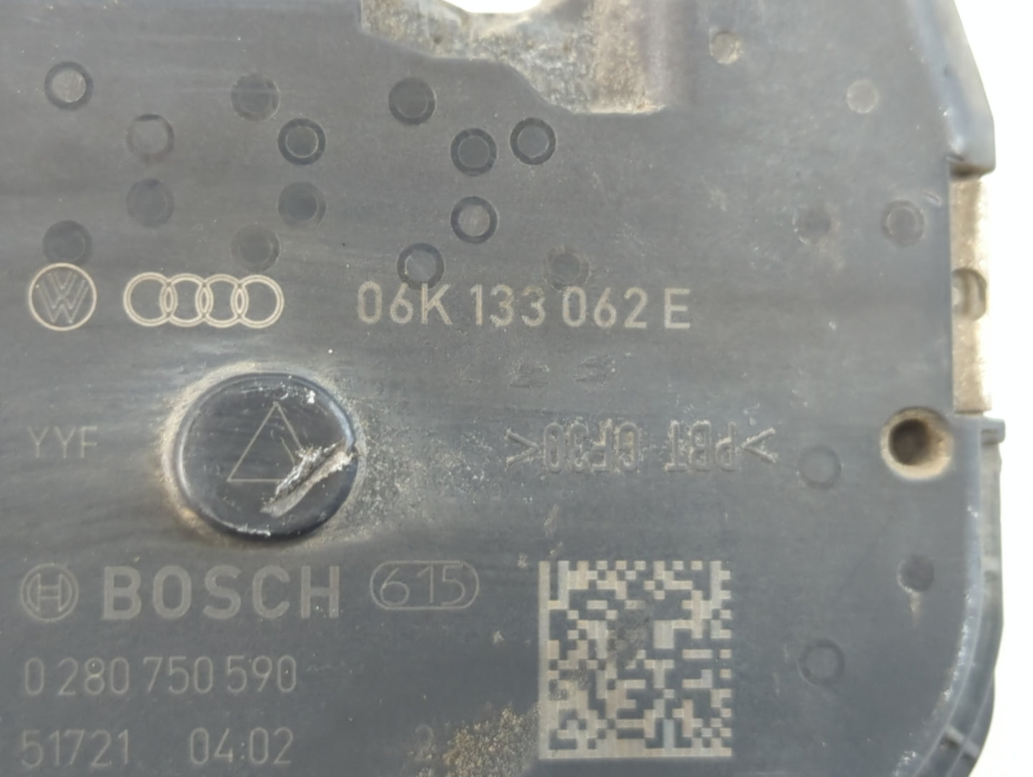 2014-2017 Volkswagen Jetta Throttle Body P/N:06K 133 062 E Fits Fits 2014 2015 2016 2017 OEM Used Auto Parts - Oemusedautoparts1.com