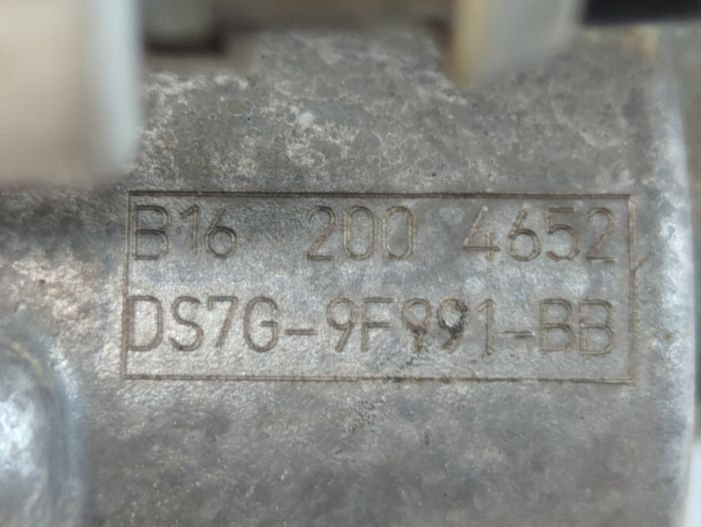 2014-2020 Ford Fusion Throttle Body P/N:B16 200 4652 DS7G-9F991-BB Fits Fits 2014 2015 2016 2017 2018 2019 2020 OEM Used Auto Parts