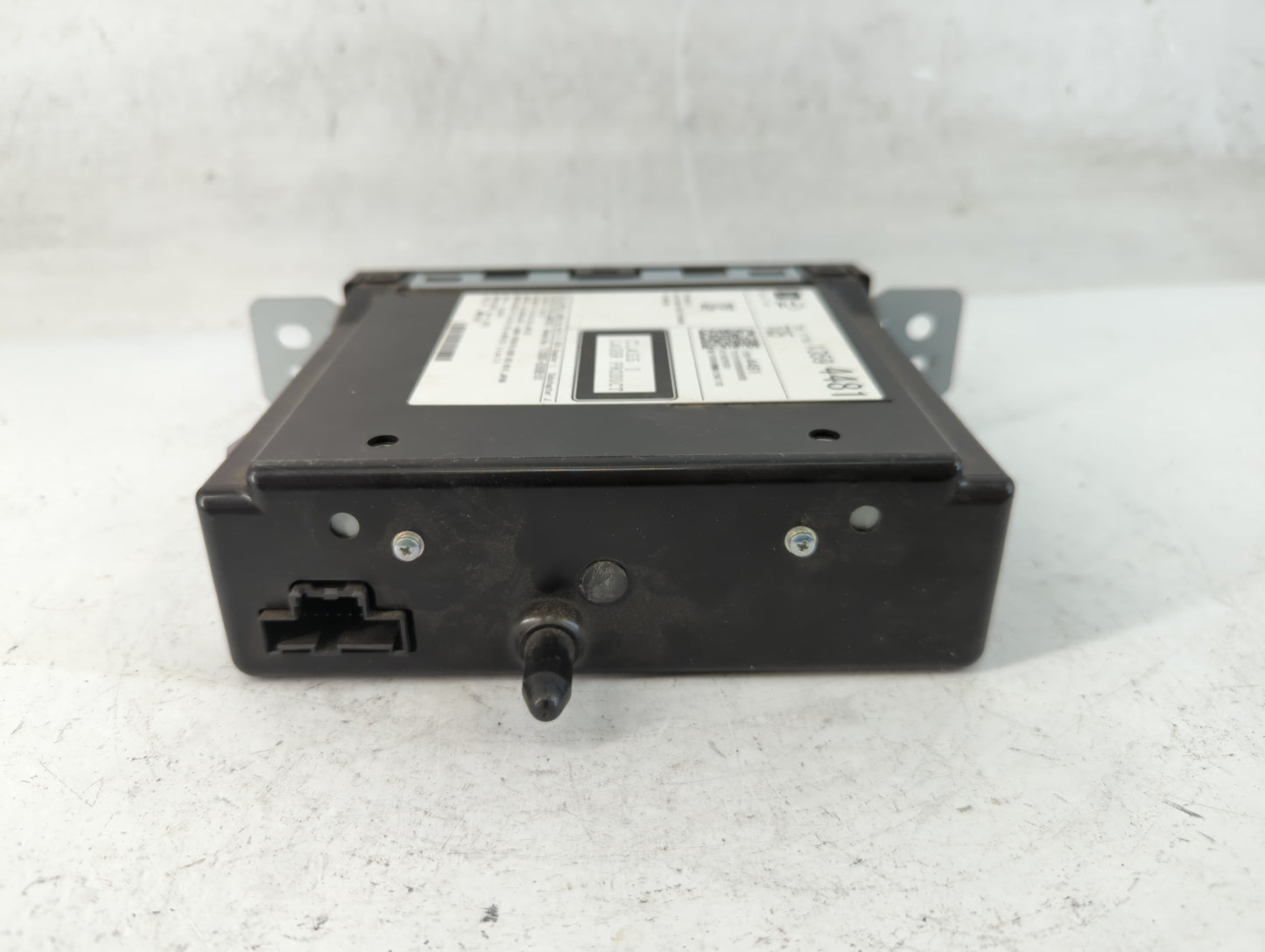 2015-2019 Chevrolet Silverado 1500 Radio AM FM Cd Player Receiver Replacement P/N:13594481 Fits Fits 2015 2016 2017 2018 2019 2020 OEM Used Auto Parts - Oemusedautoparts1.com