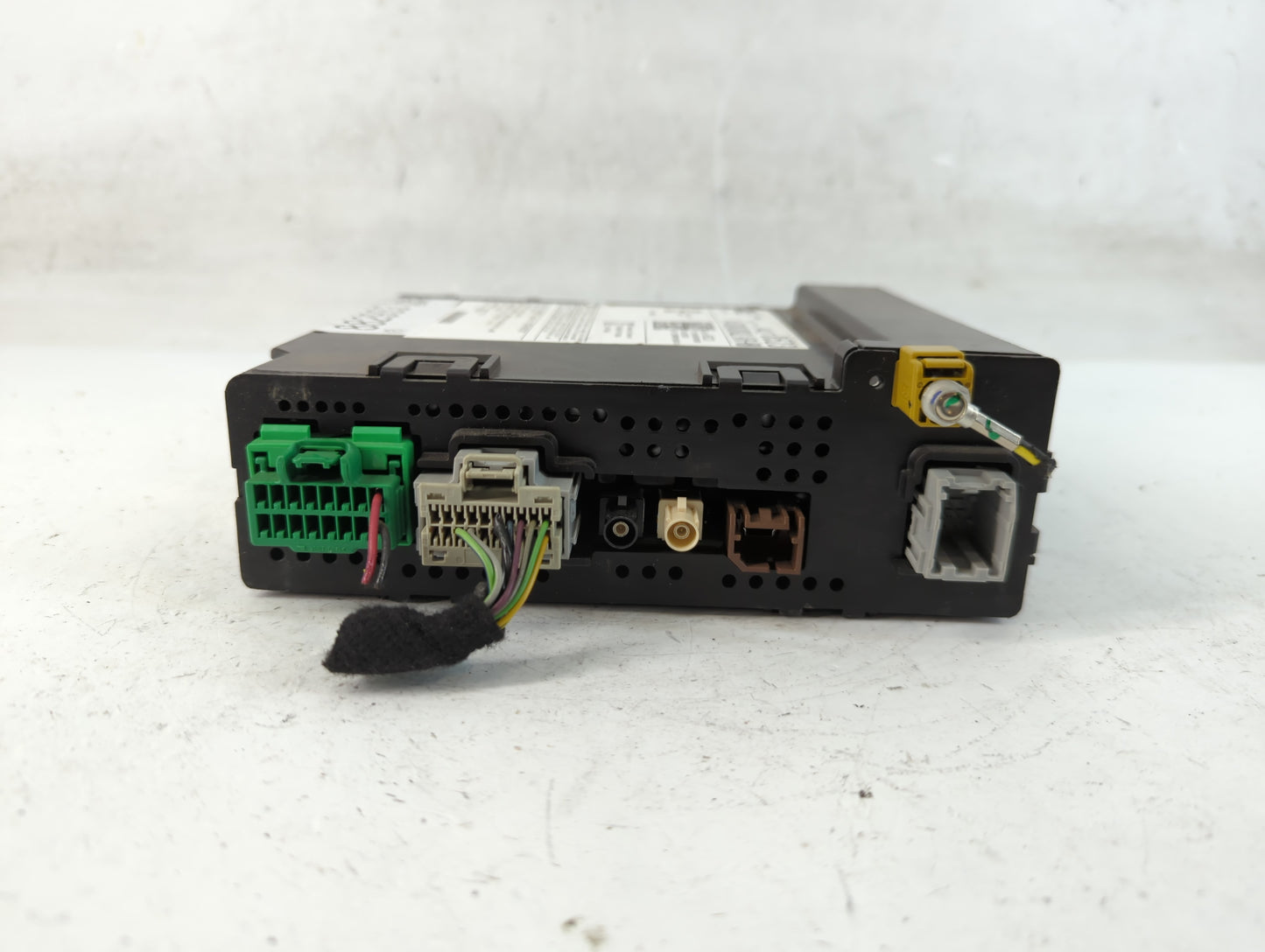 2018-2019 Chevrolet Silverado 1500 Radio AM FM Cd Player Receiver Replacement P/N:84278523 Fits Fits 2018 2019 2020 OEM Used Auto Parts - Oemusedautoparts1.com