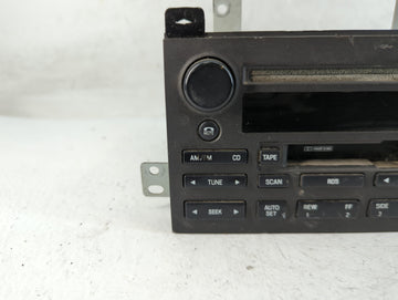 2003-2005 Lincoln Town Car Radio Control Panel