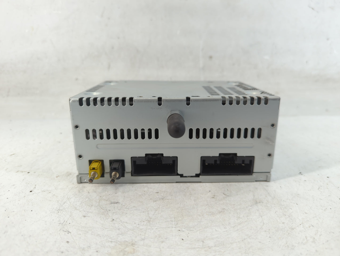 2014 Ford Explorer Radio AM FM Cd Player Receiver Replacement P/N:EBS5T-19C107-EA Fits OEM Used Auto Parts - Oemusedautoparts1.com