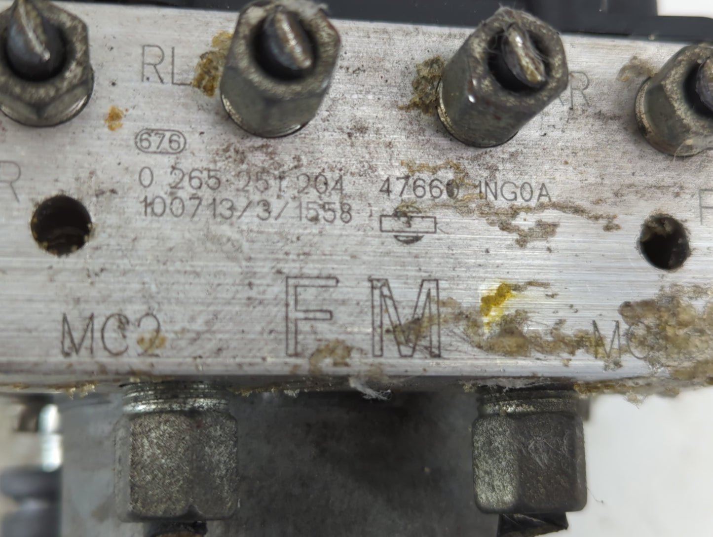 2009-2010 Infiniti G37 ABS Pump Control Module Replacement P/N:47660 1NJ0A 47660 1NF1D Fits Fits 2009 2010 OEM Used Auto Parts