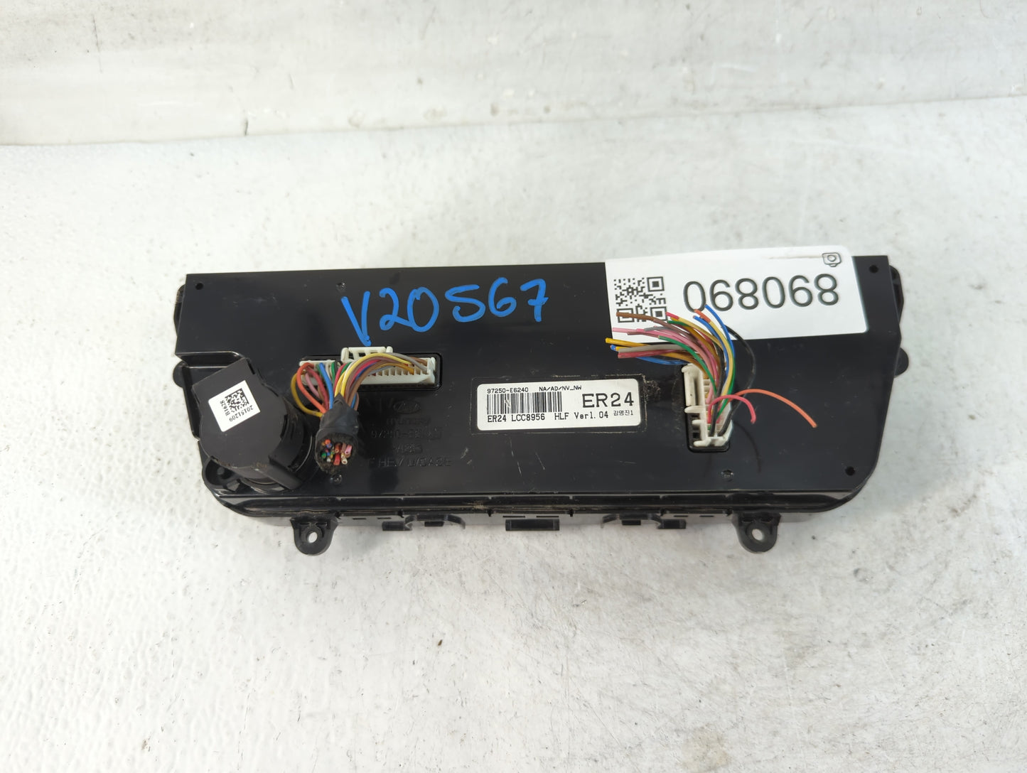 2016-2017 Hyundai Sonata Climate Control Module Temperature AC/Heater Replacement P/N:97250-E6240 Fits Fits 2016 2017 OEM Used Auto Parts - Oemusedautoparts1.com
