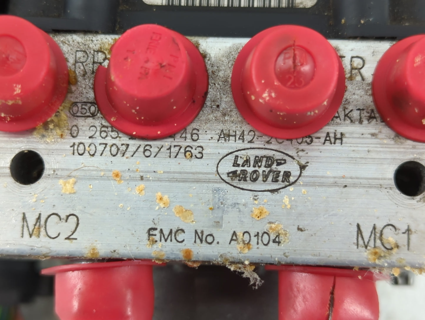 2010-2011 Land Rover Range Rover Sport ABS Pump Control Module Replacement P/N:100707/6/1763 EMC N0 A0104 Fits Fits 2010 2011 2012 OEM Used Auto Parts