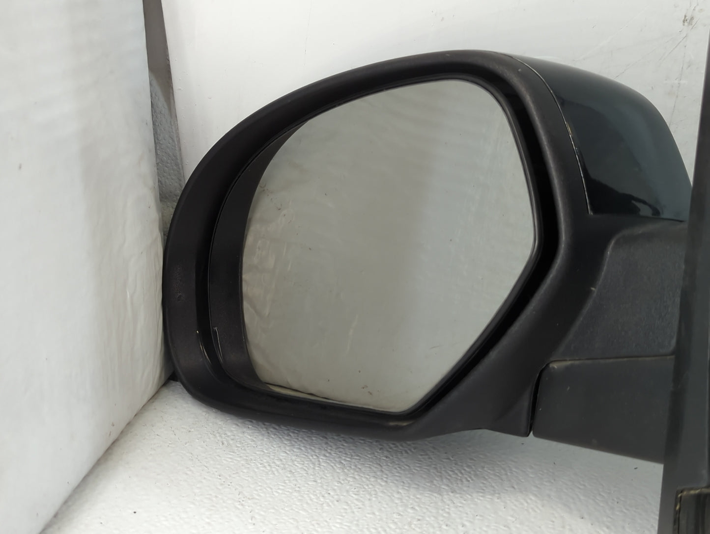 2008 Chevrolet Avalanche Driver Left Side View Manual Door Mirror