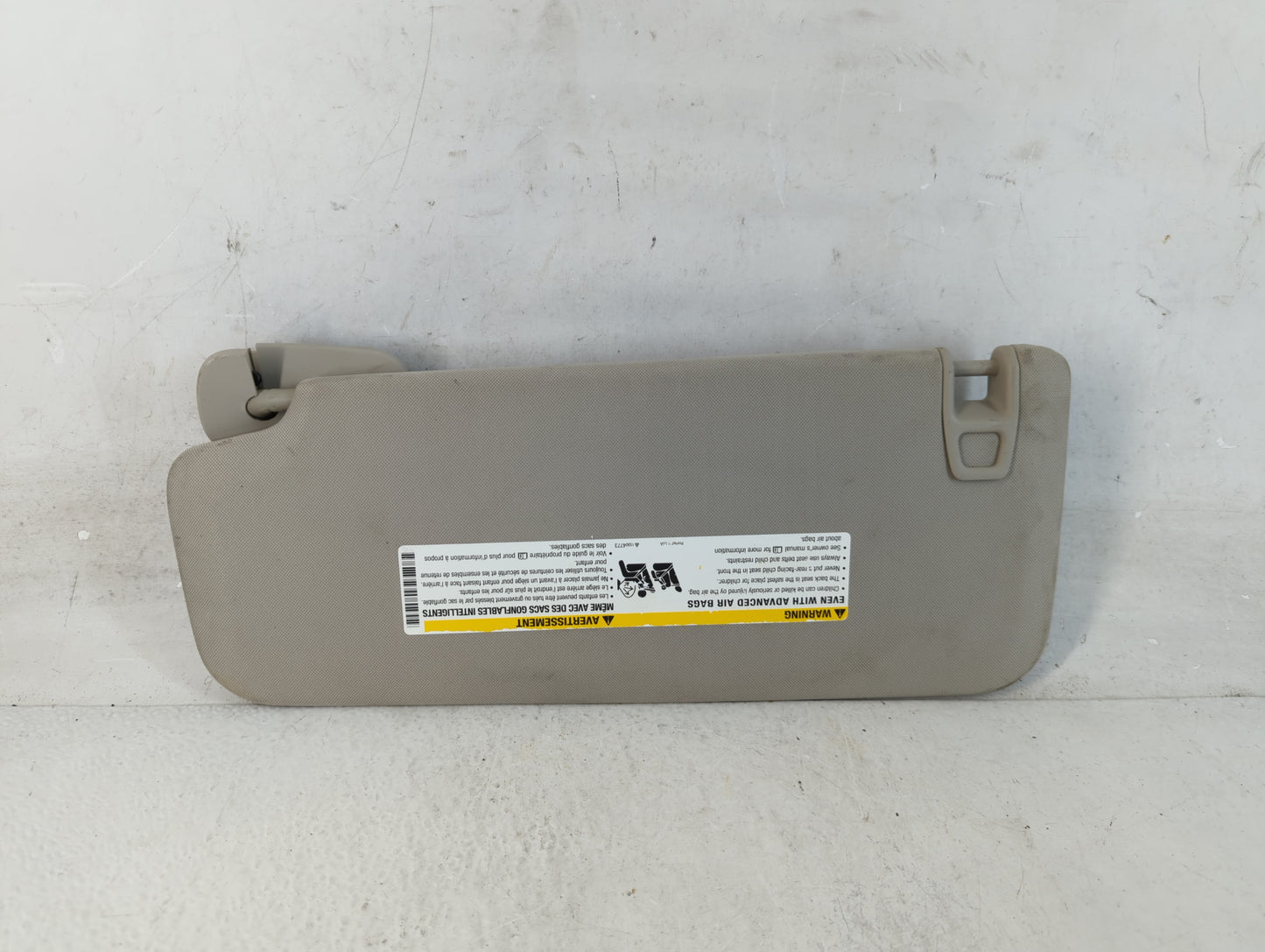 2007-2013 Chevrolet Avalanche Sun Visor Shade Replacement Driver Left Mirror Fits Fits 2007 2008 2009 2010 2011 2012 2013 2014 OEM Used Auto Parts