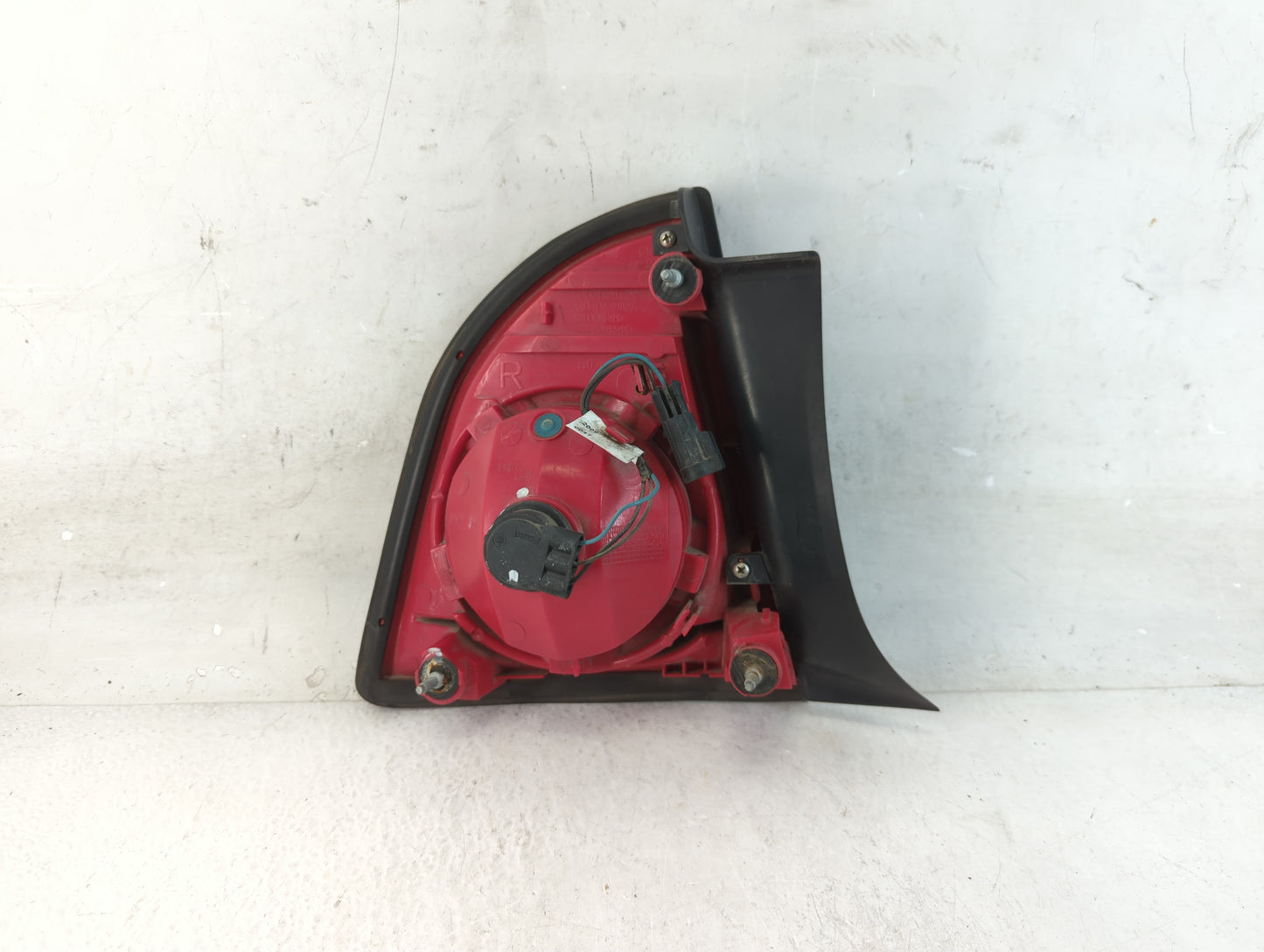 2010 Chevrolet Malibu Tail Light Assembly Passenger Right OEM P/N:992-4050-065 220-0814-096 Fits OEM Used Auto Parts - Oemusedautoparts1.com