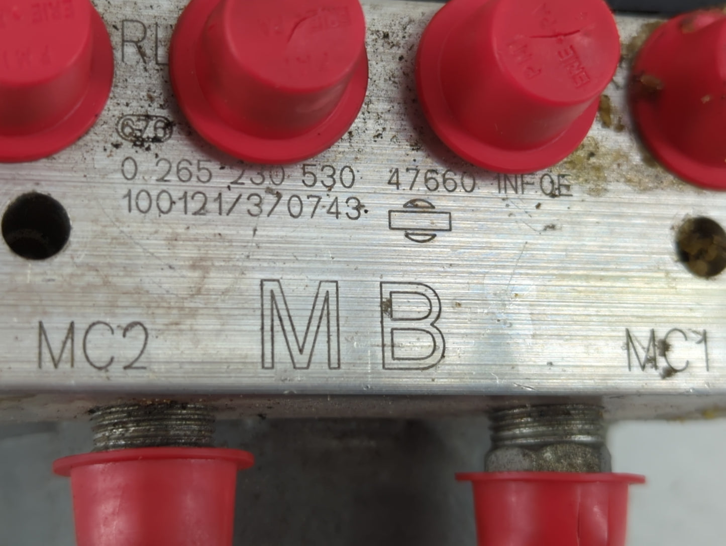 2009-2010 Infiniti G37 ABS Pump Control Module Replacement P/N:47660 1NF0E 0 265 230 530 Fits Fits 2009 2010 OEM Used Auto Parts