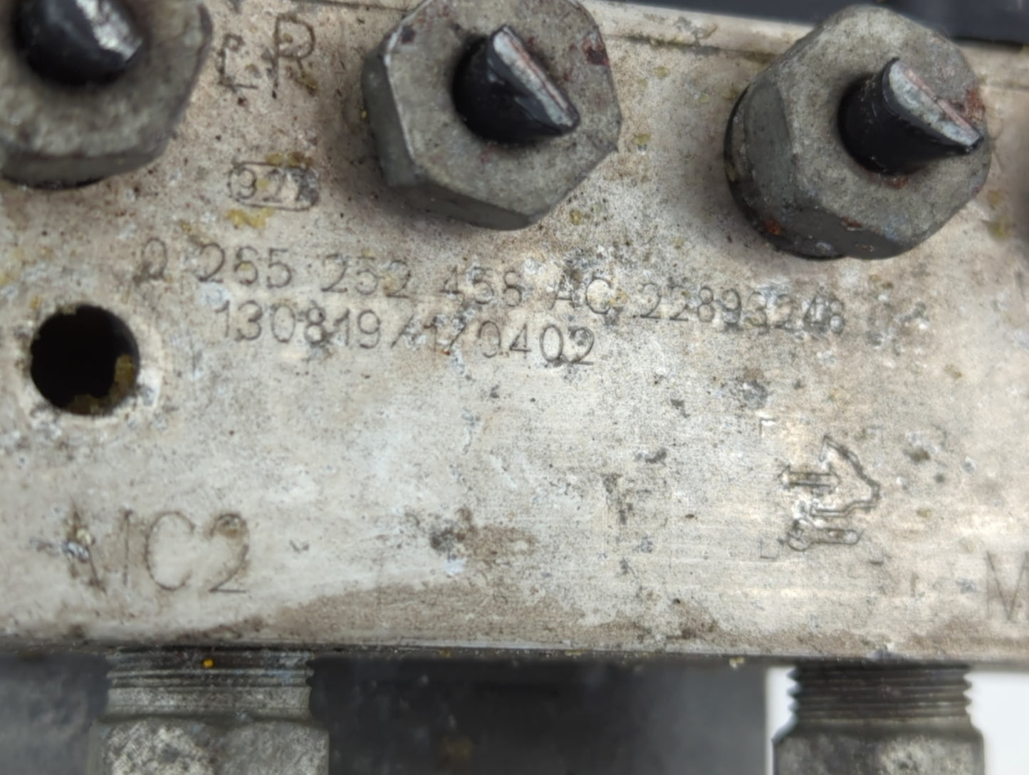 2012-2017 Gmc Acadia ABS Pump Control Module Replacement P/N:22893248 0 265 252 438 Fits Fits 2012 2013 2014 2015 2016 2017 OEM Used Auto Parts