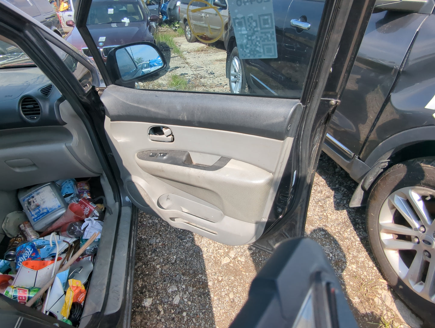 2008 Kia Rondo Front Right Passenger Interior Door Panel Trim - Oemusedautoparts1.com