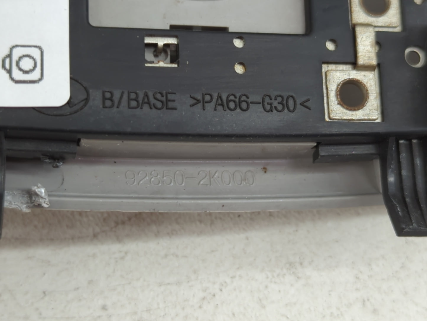 2010 Kia Soul Overhead Roof Console - Oemusedautoparts1.com