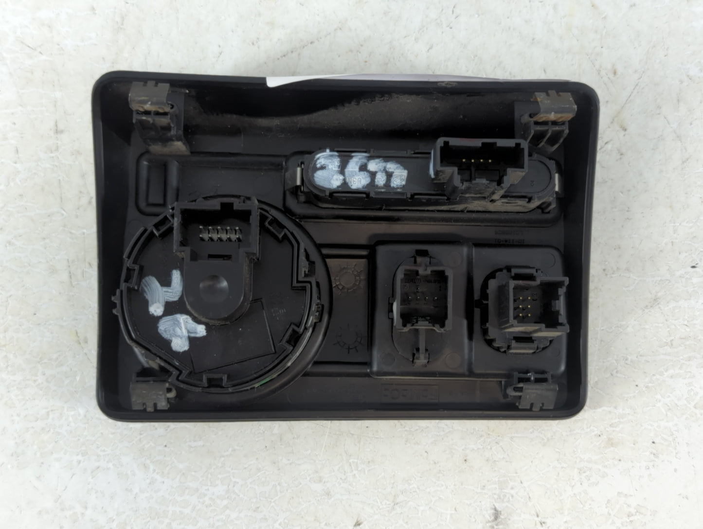 2010 Ford Mustang Headlight Lamp Control Switch - Oemusedautoparts1.com