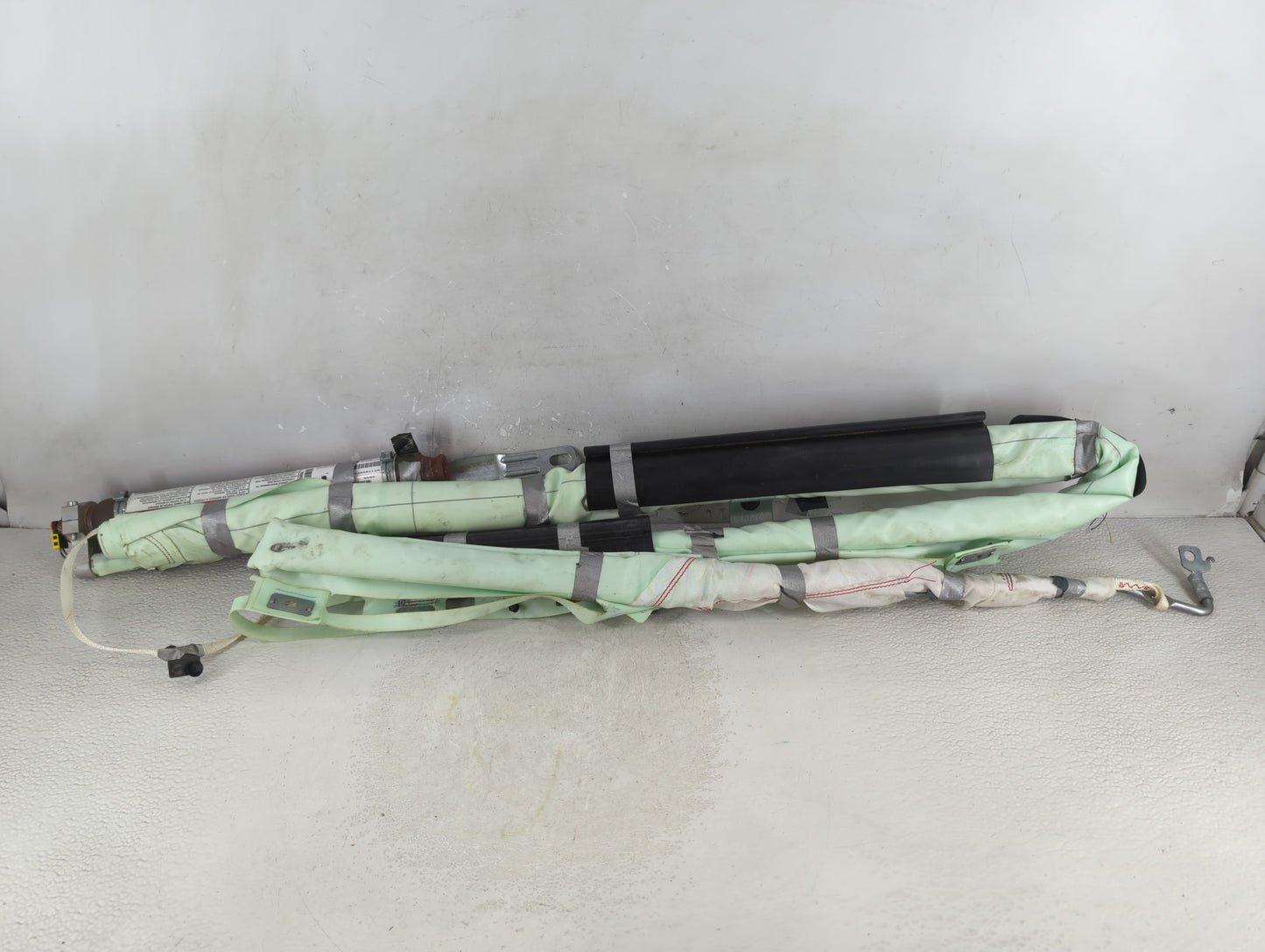 2014 Ford Explorer Air Bag Driver Left Steering Wheel Mounted P/N:DB53 78042D94 AB Fits OEM Used Auto Parts - Oemusedautoparts1.com