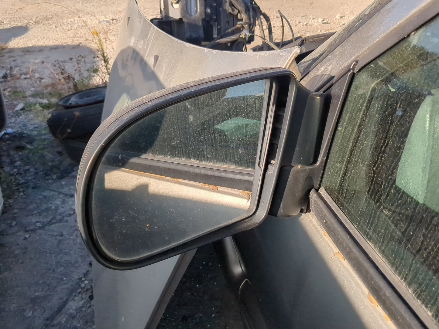 2000 Chevrolet Blazer S10/jimmy S15 Side Mirror Replacement Driver Left View Door Mirror Fits OEM Used Auto Parts - Oemuseda