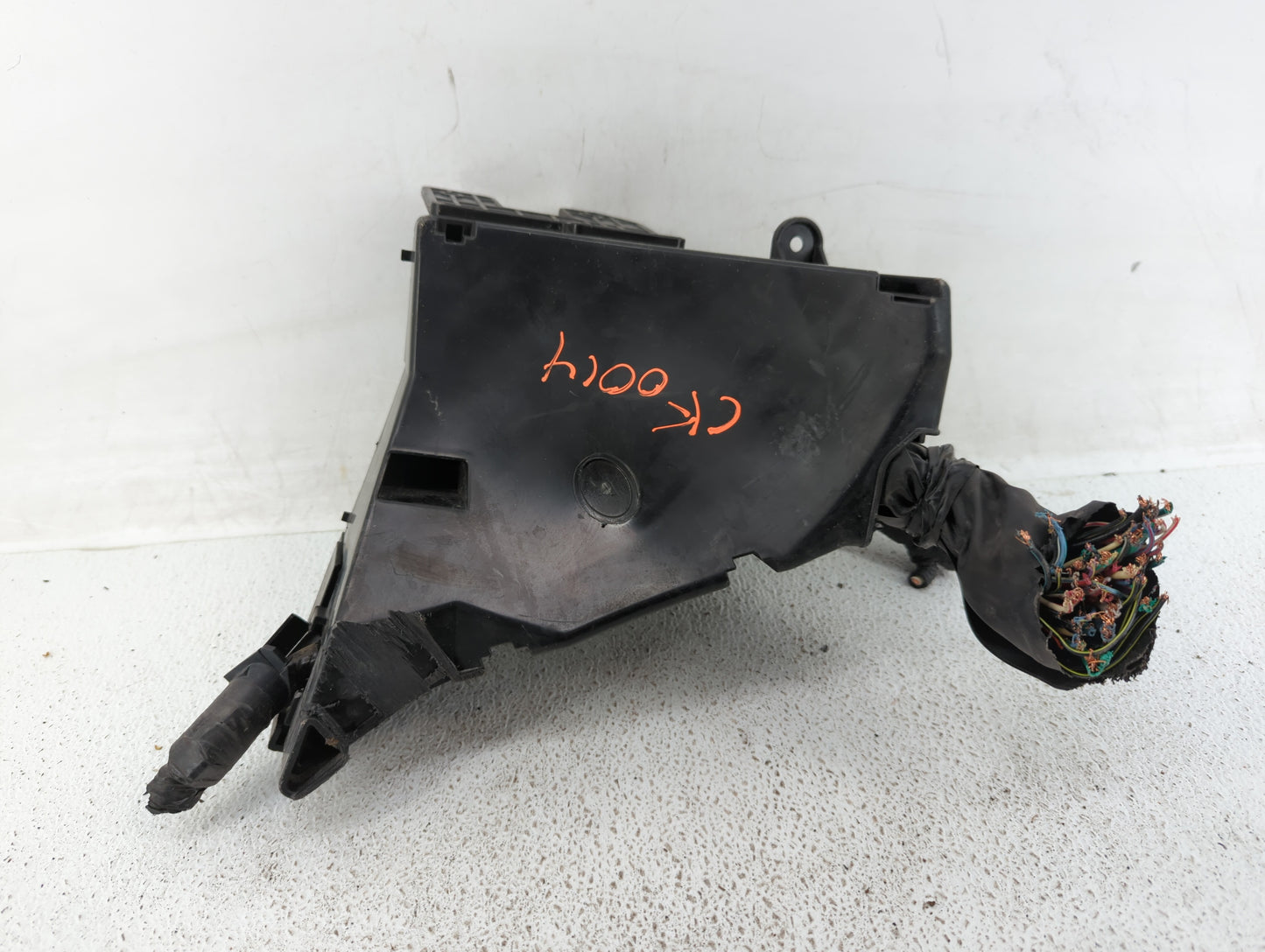 2014 Subaru Legacy/ Outback Legacy Fusebox Fuse Box Panel Relay Module Fits Fits 2010 2011 2012 2013 OEM Used Auto Parts - O