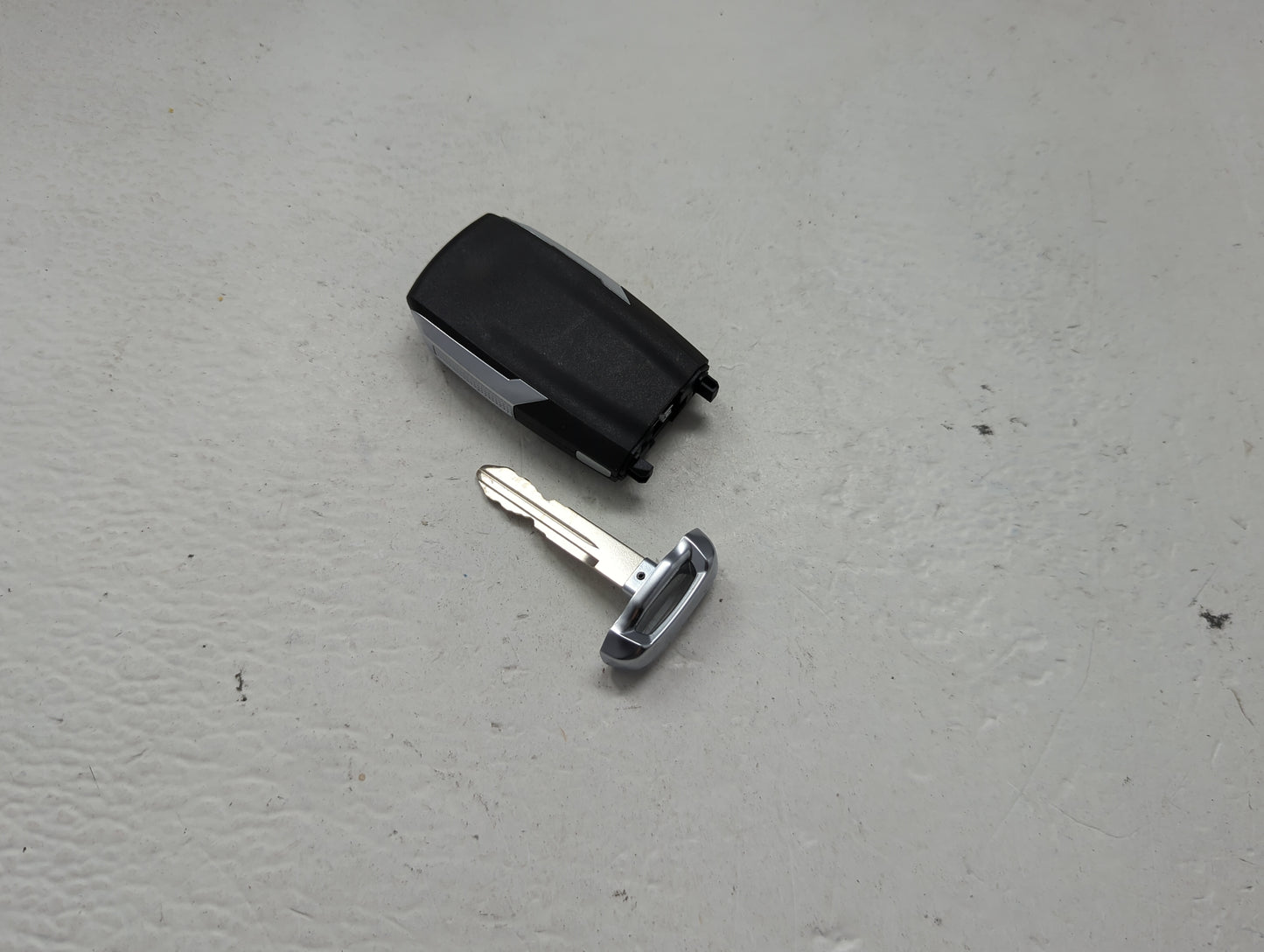 Dodge/chrysler/jeep/ram Keyless Entry Remote Fob 2AOKM-CYV17 RT-RD154 4 buttons - Oemusedautoparts1.com
