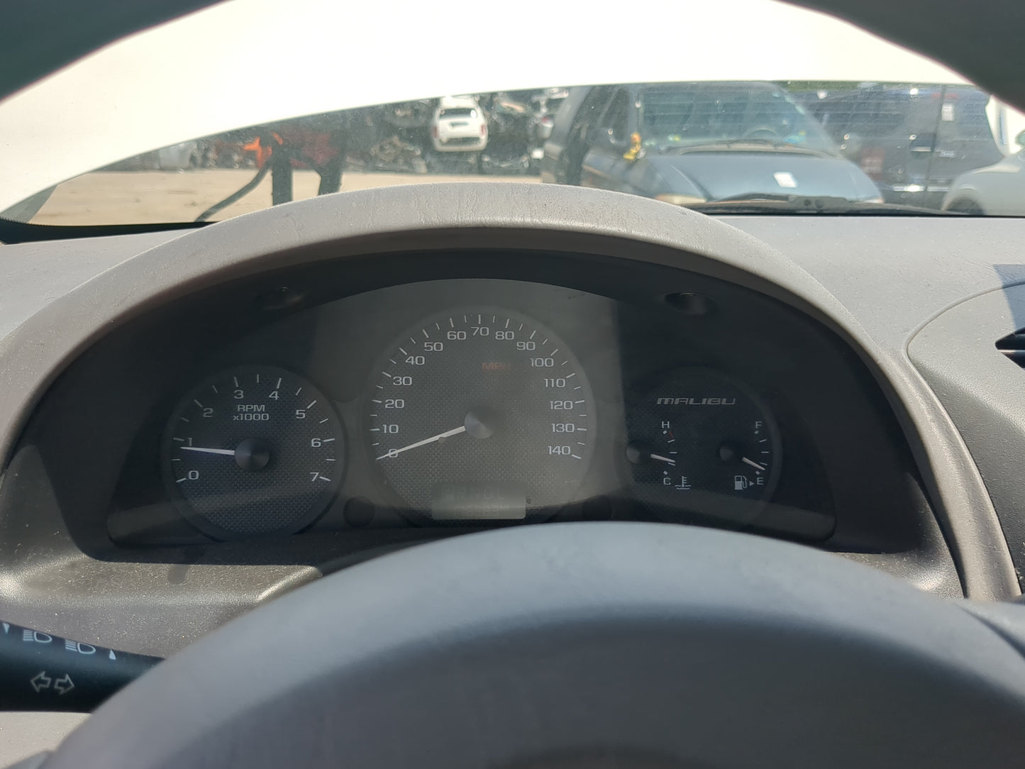 2004-2005 Chevrolet Malibu Instrument Cluster Speedometer Gauges Fits Fits 2004 2005 OEM Used Auto Parts