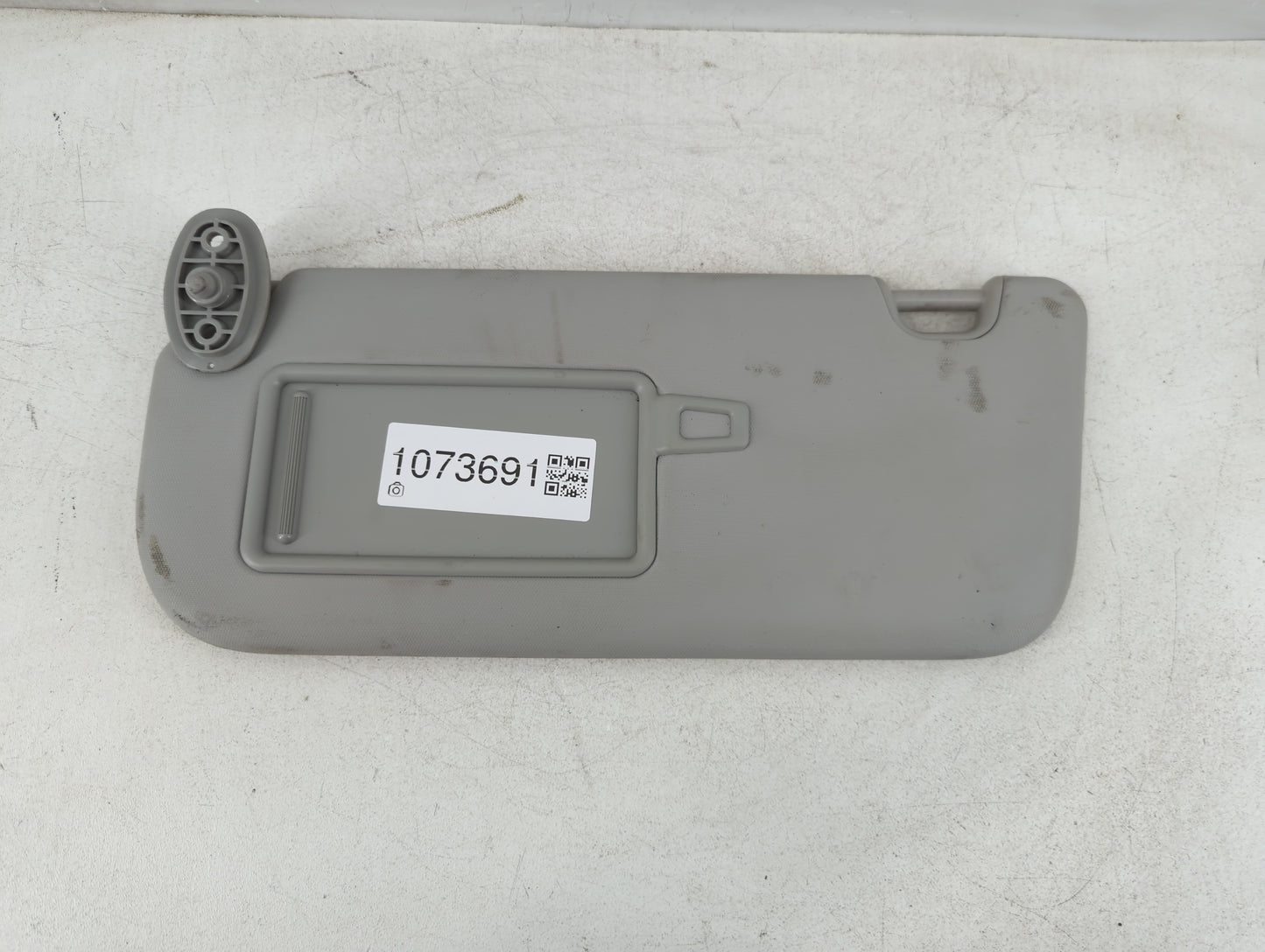 0 Sun Visor Shade Replacement Passenger Right Mirror Fits OEM Used Auto Parts - Oemusedautoparts1.com