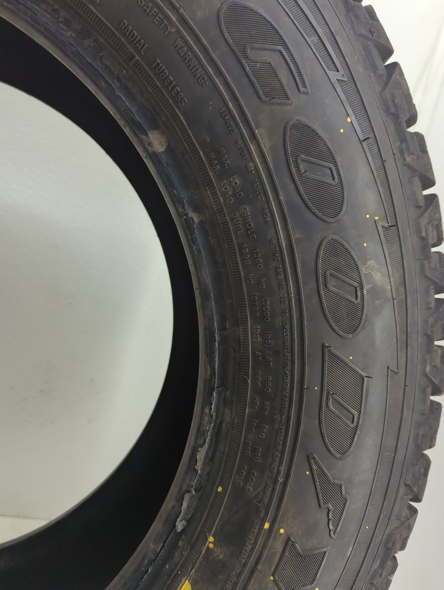 Used Tire LT245/70R17 GOODYEAR WRANGLER 119/116S All Terrain - Tread Depth 10/32 - Oemusedautoparts1.com