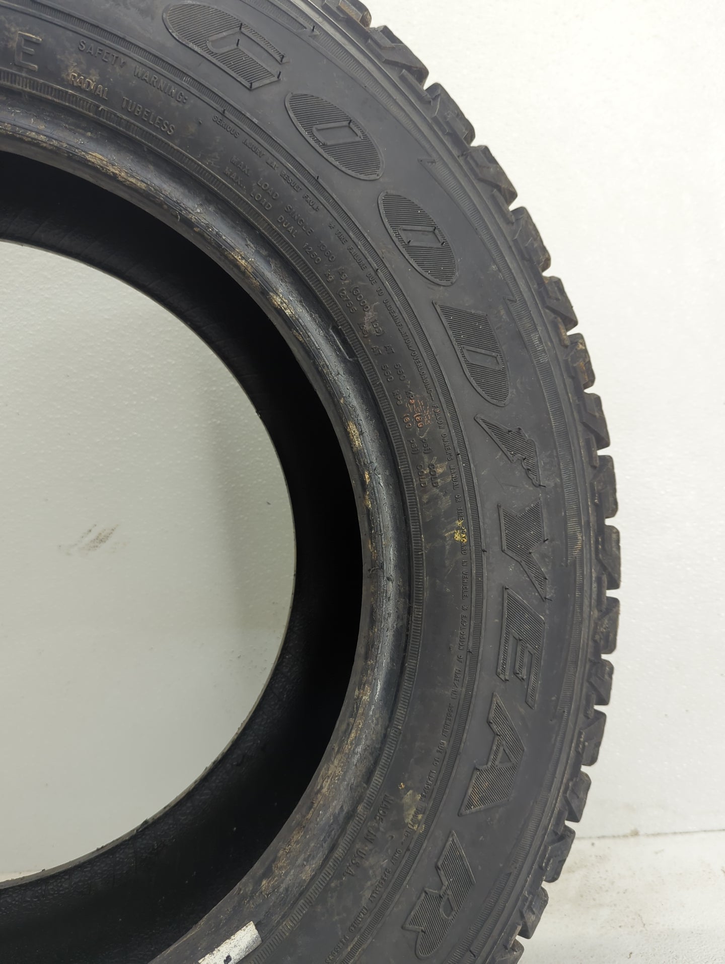Used Tire LT245/70R17 GOODYEAR WRANGLER 119/116S All Terrain - Tread Depth 10/32 - Oemusedautoparts1.com