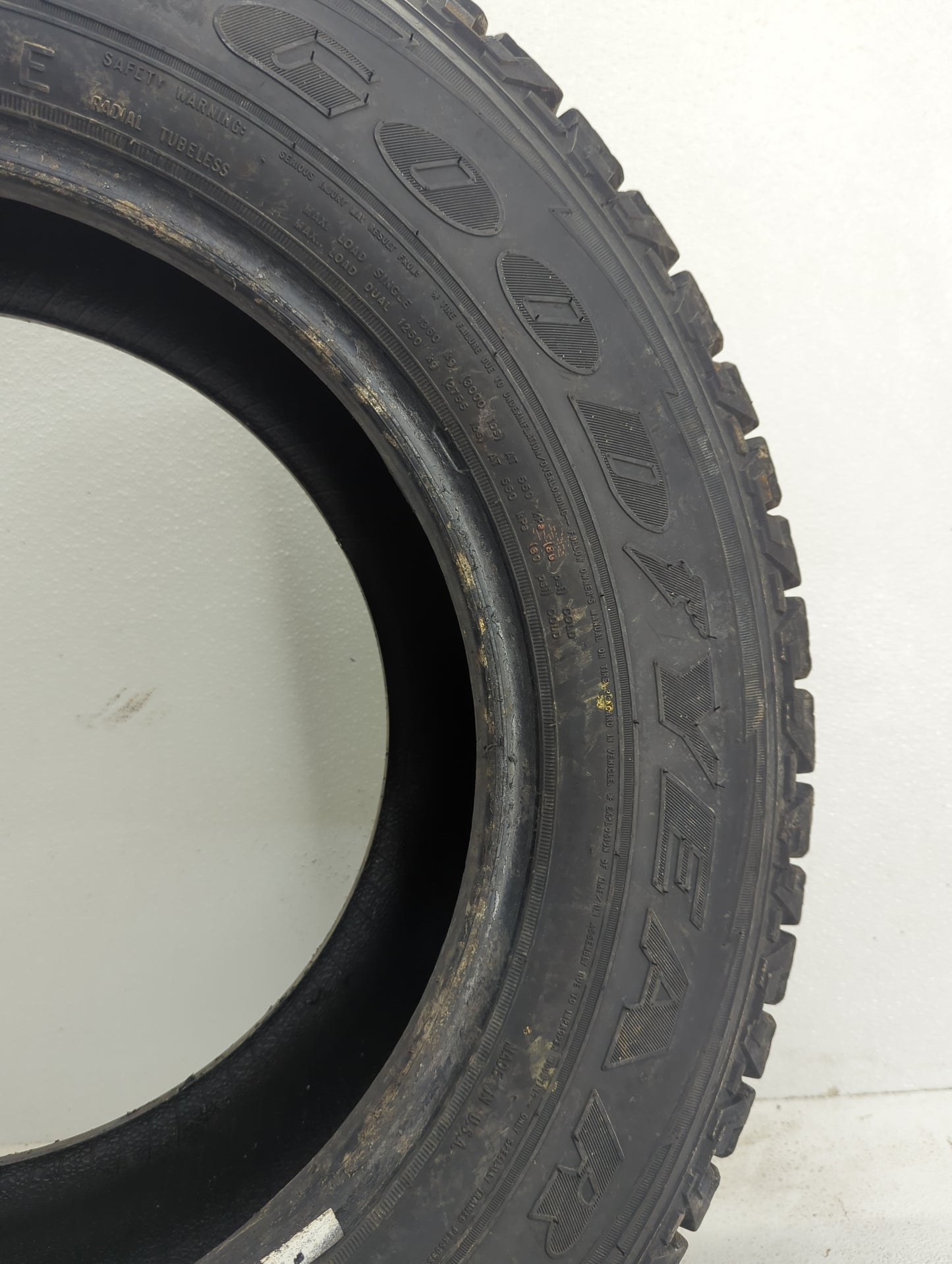 Used Tire LT245/70R17 GOODYEAR WRANGLER 119/116S All Terrain - Tread Depth 10/32 - Oemusedautoparts1.com